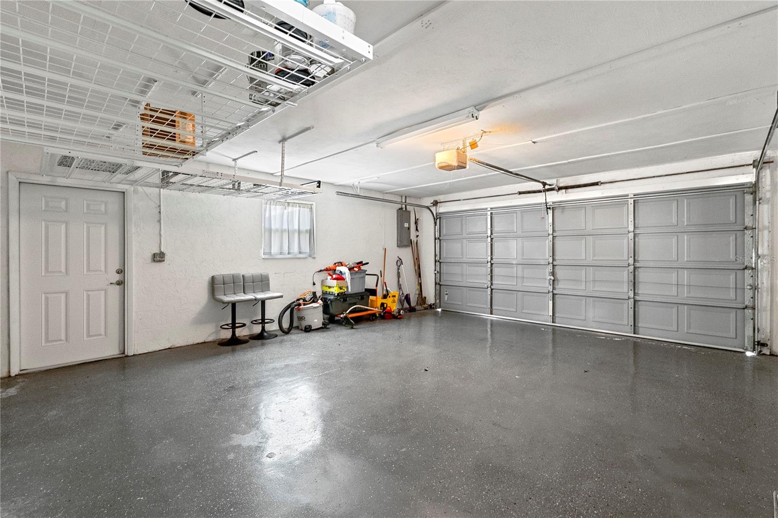 805 LEISEY CIR — photo 39