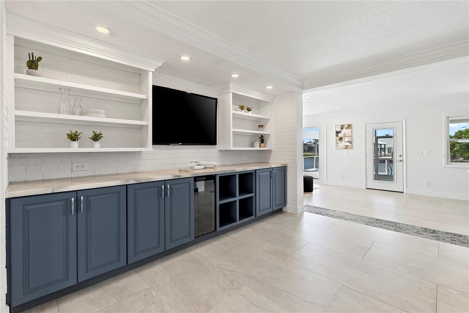 805 LEISEY CIR — photo 10