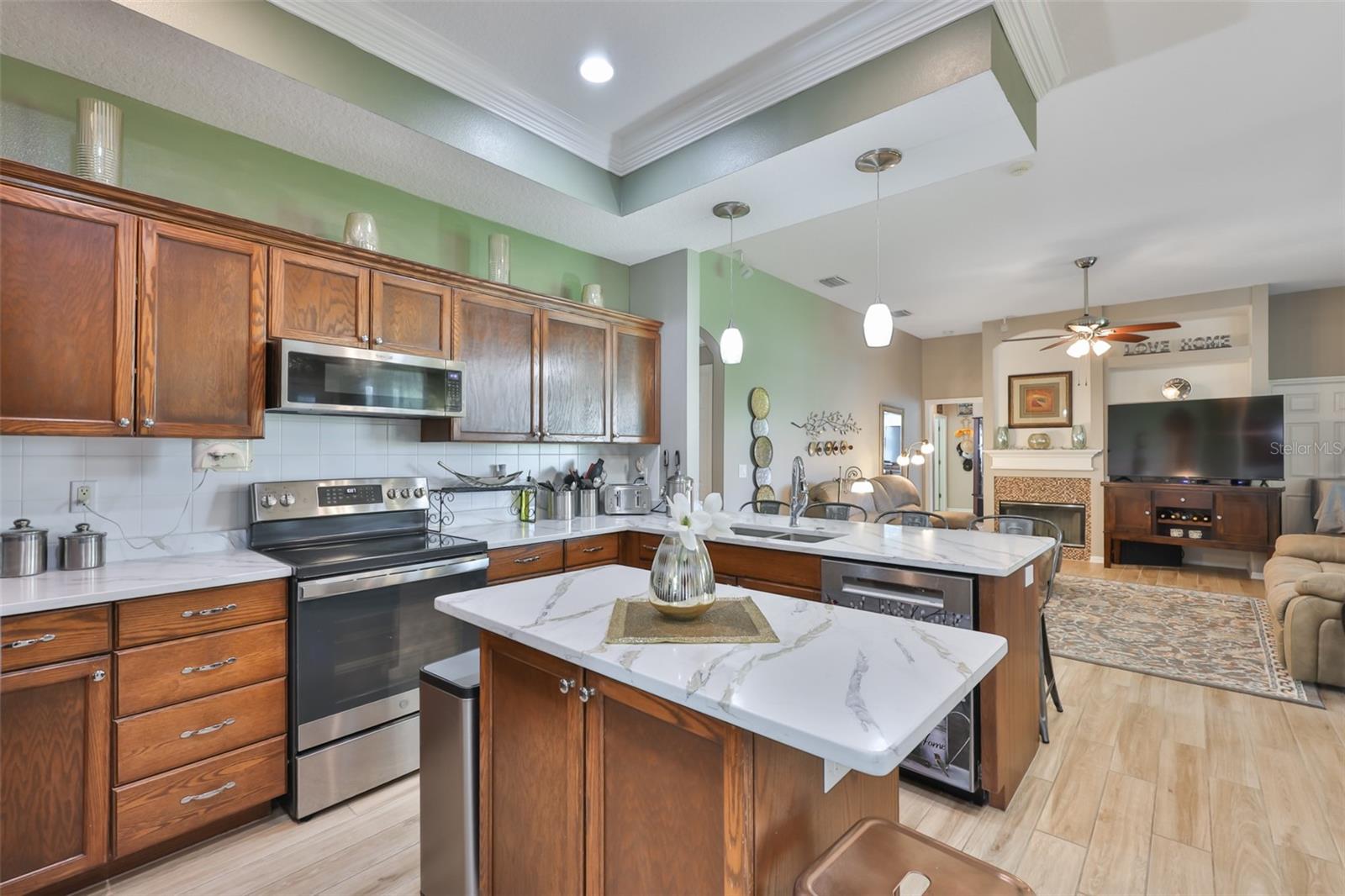 7521 MELOGOLD CIR — photo 9