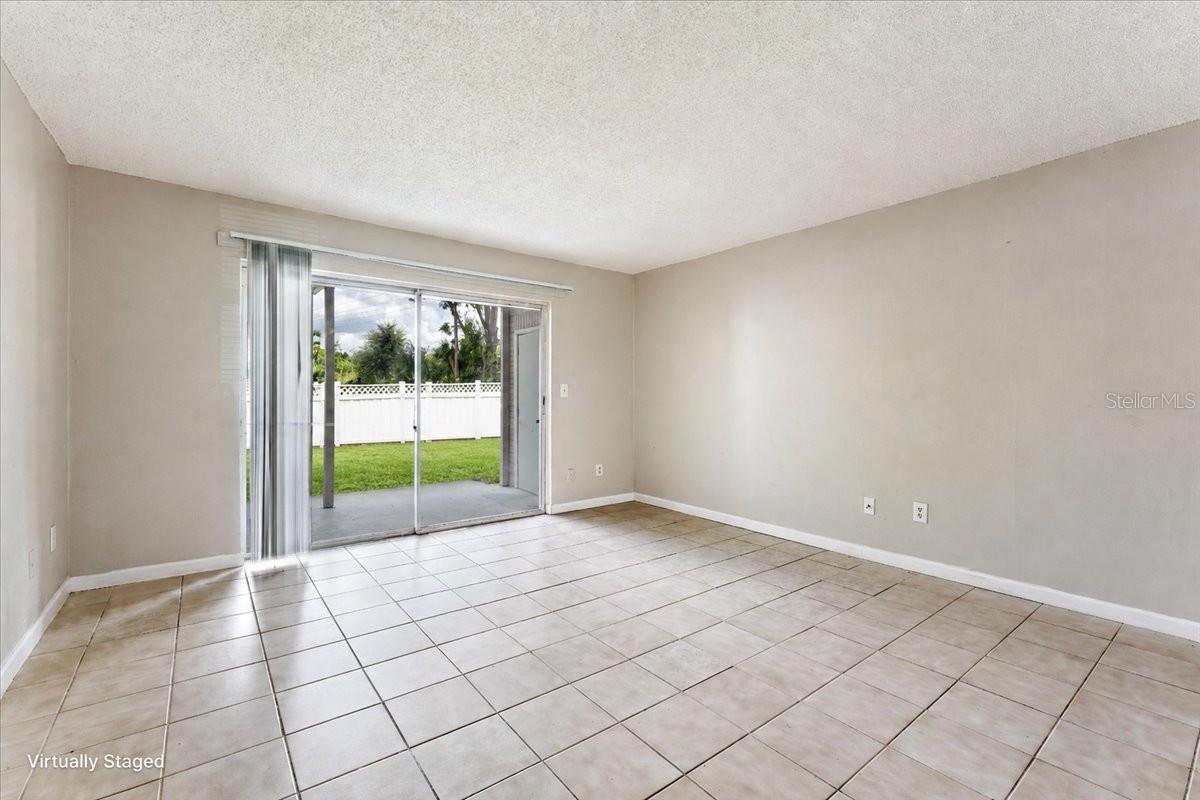 7210 N MANHATTAN AVE #1714 — photo 4