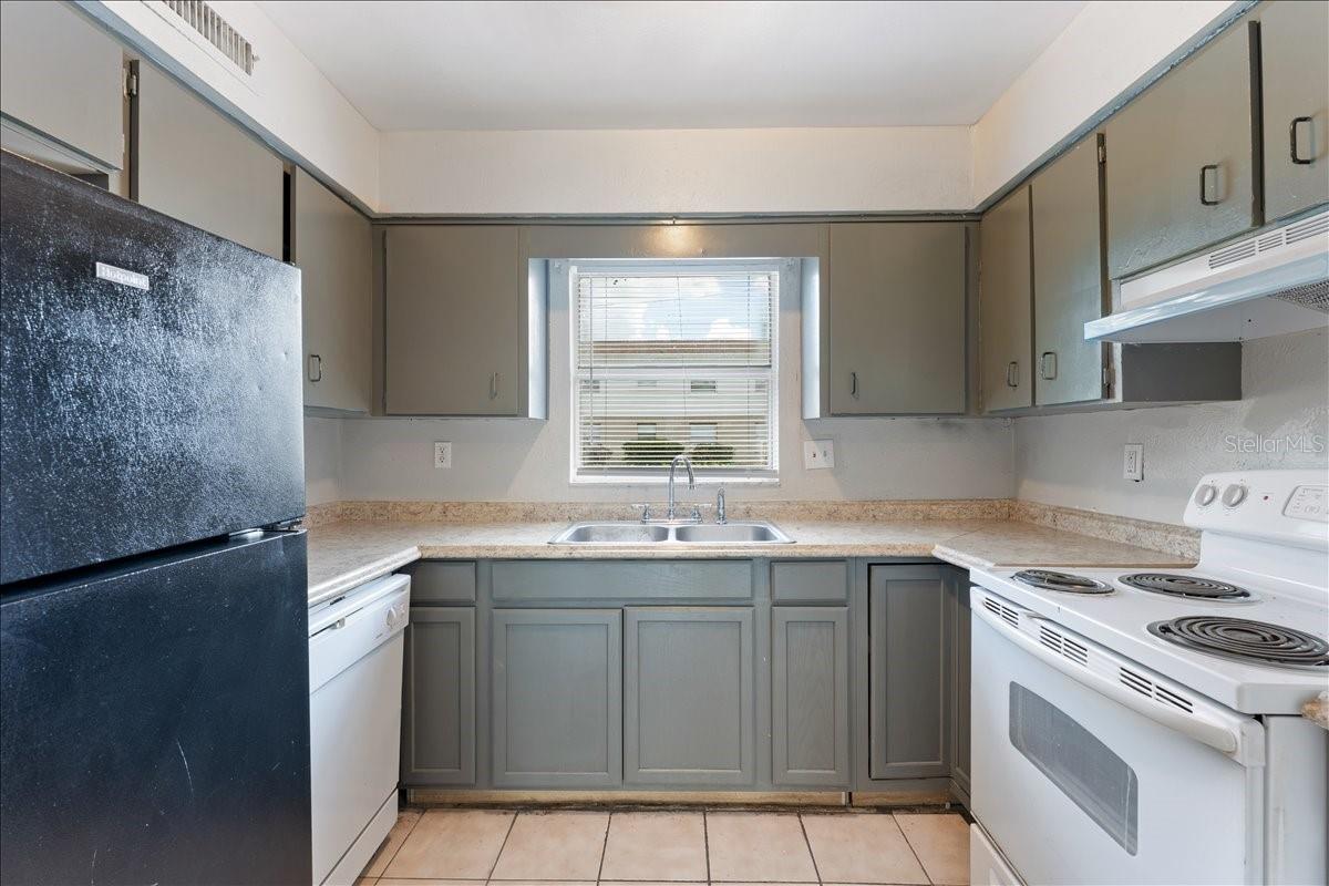 7210 N MANHATTAN AVE #1714 — photo 9