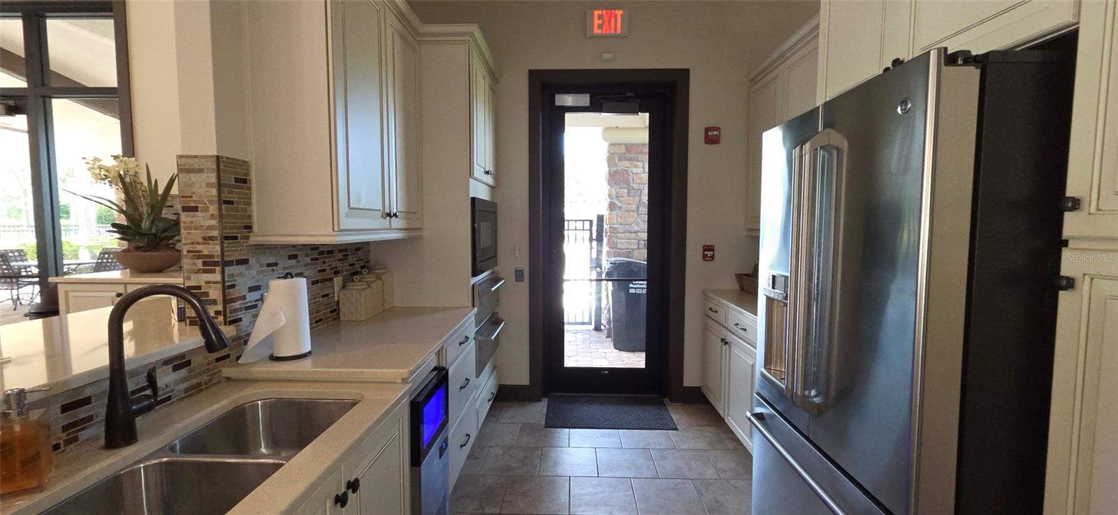 3270 FRANCOA DR — photo 33