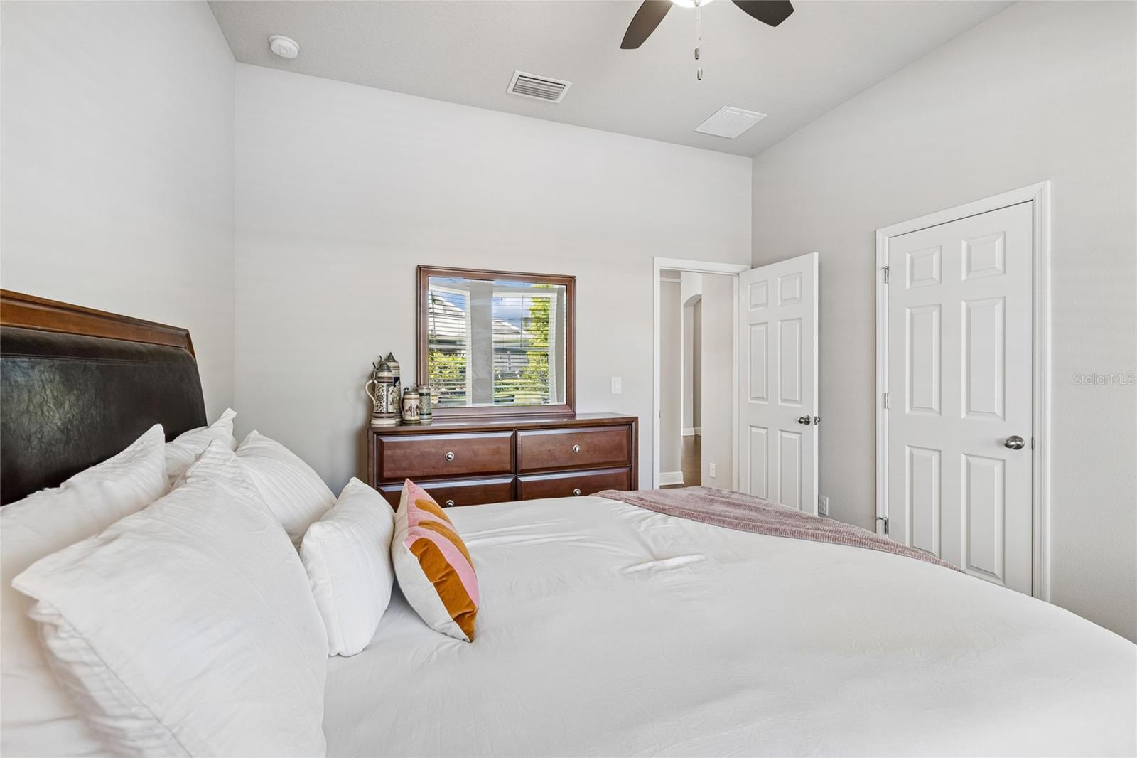 7223 HOURGLASS DR — photo 25