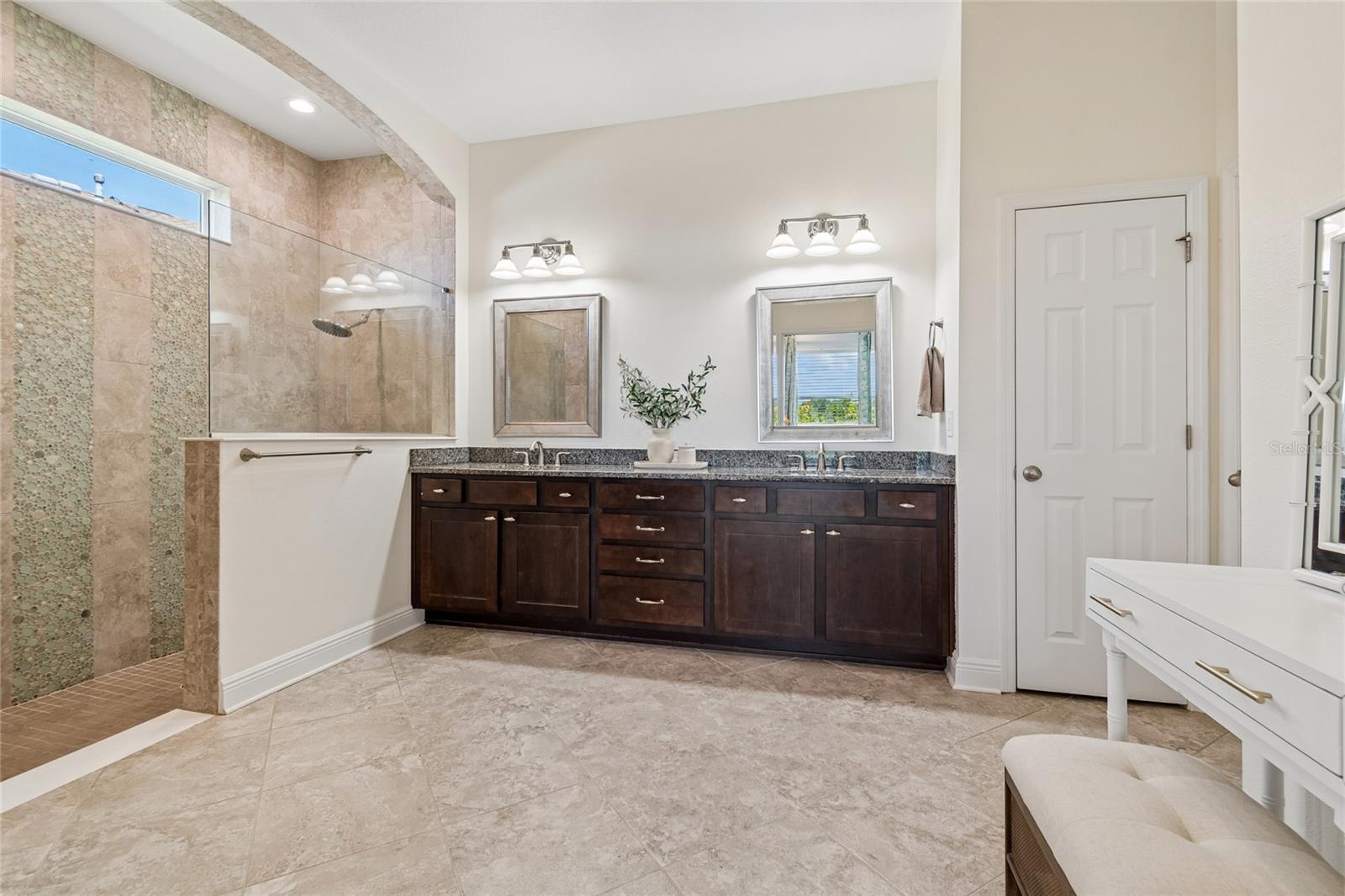7223 HOURGLASS DR — photo 10