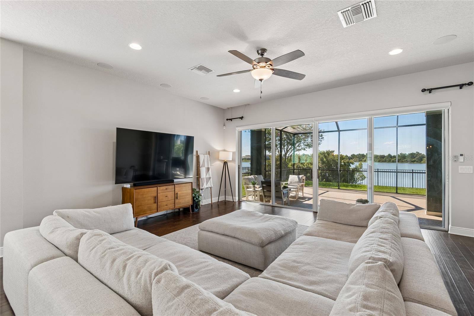 7223 HOURGLASS DR — photo 7