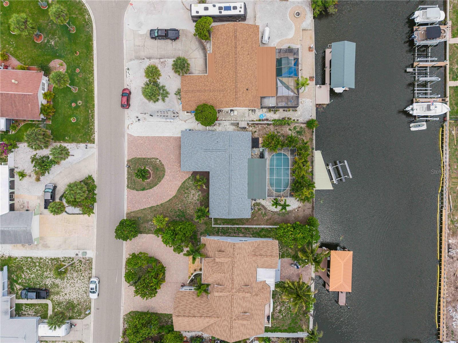 1004 SPINDLE PALM WAY — photo 23