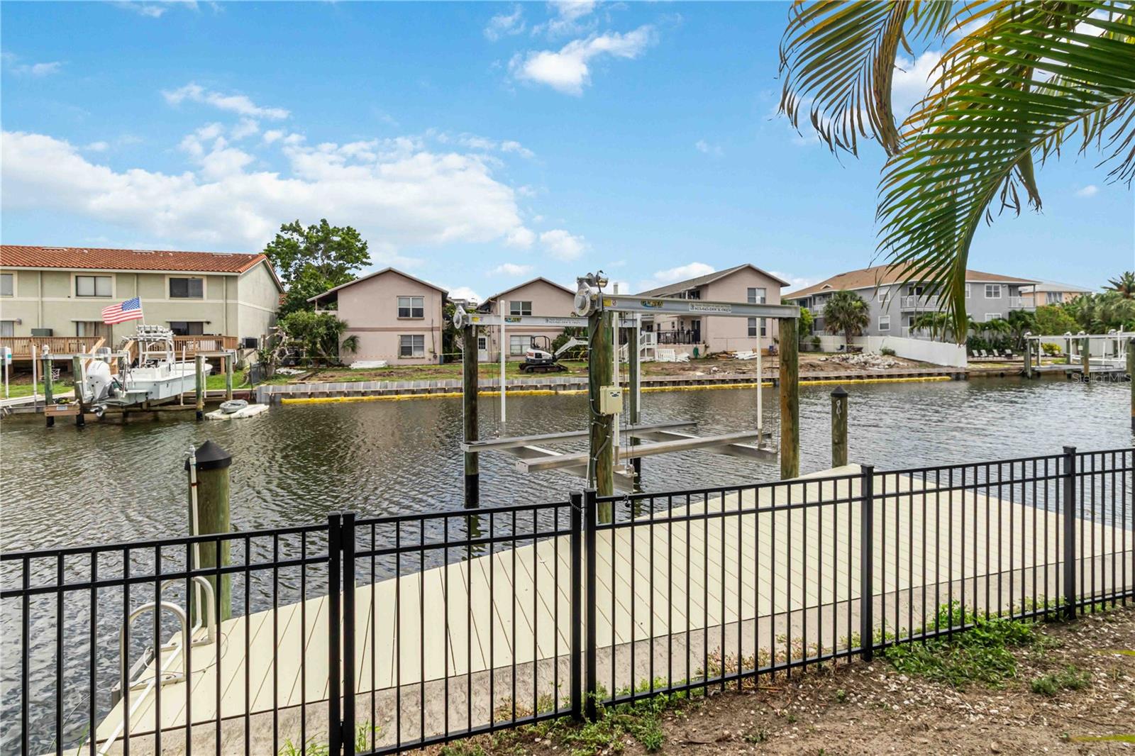 1004 SPINDLE PALM WAY — photo 3