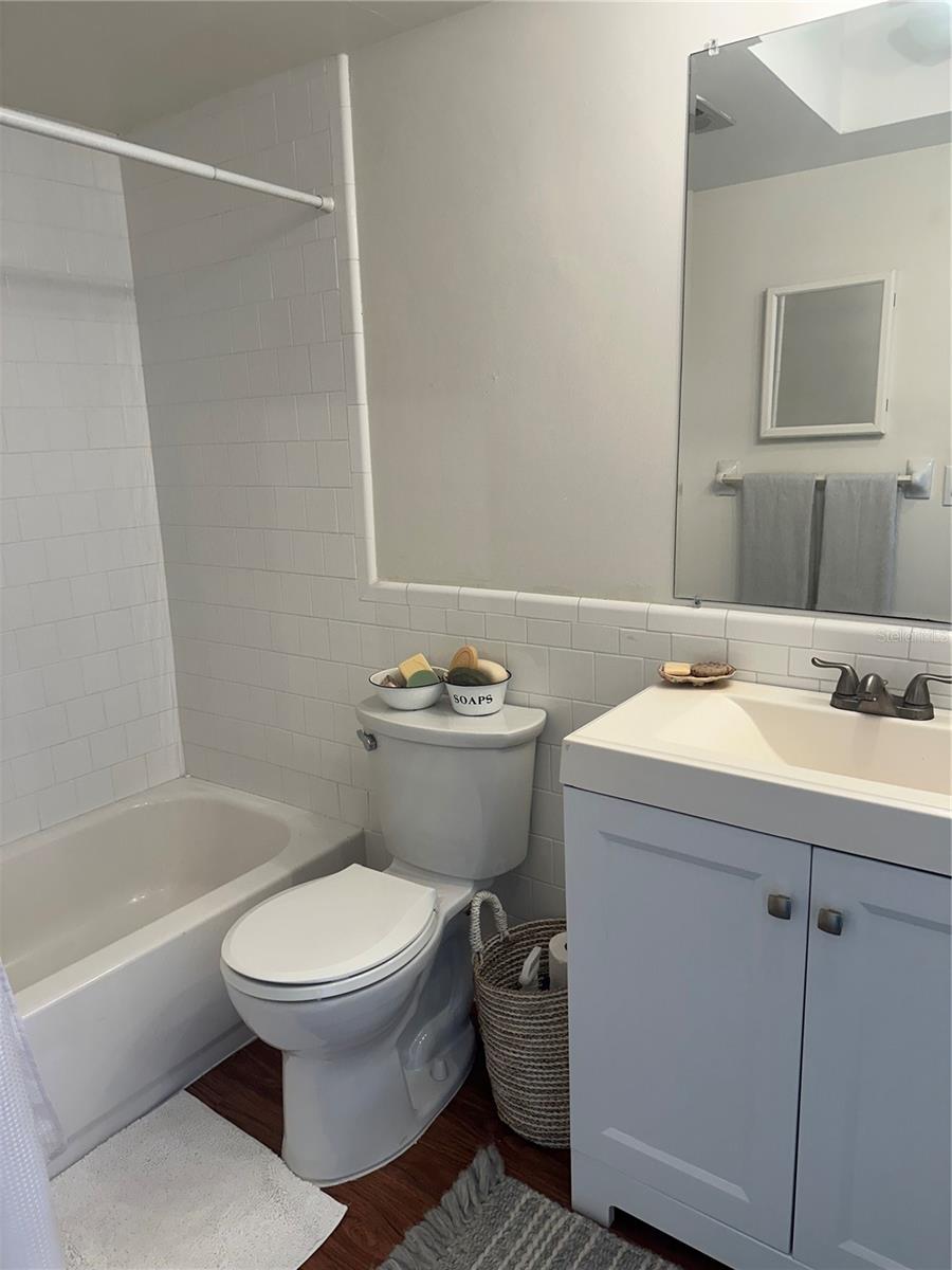 1221 DREW ST #D9 — photo 8