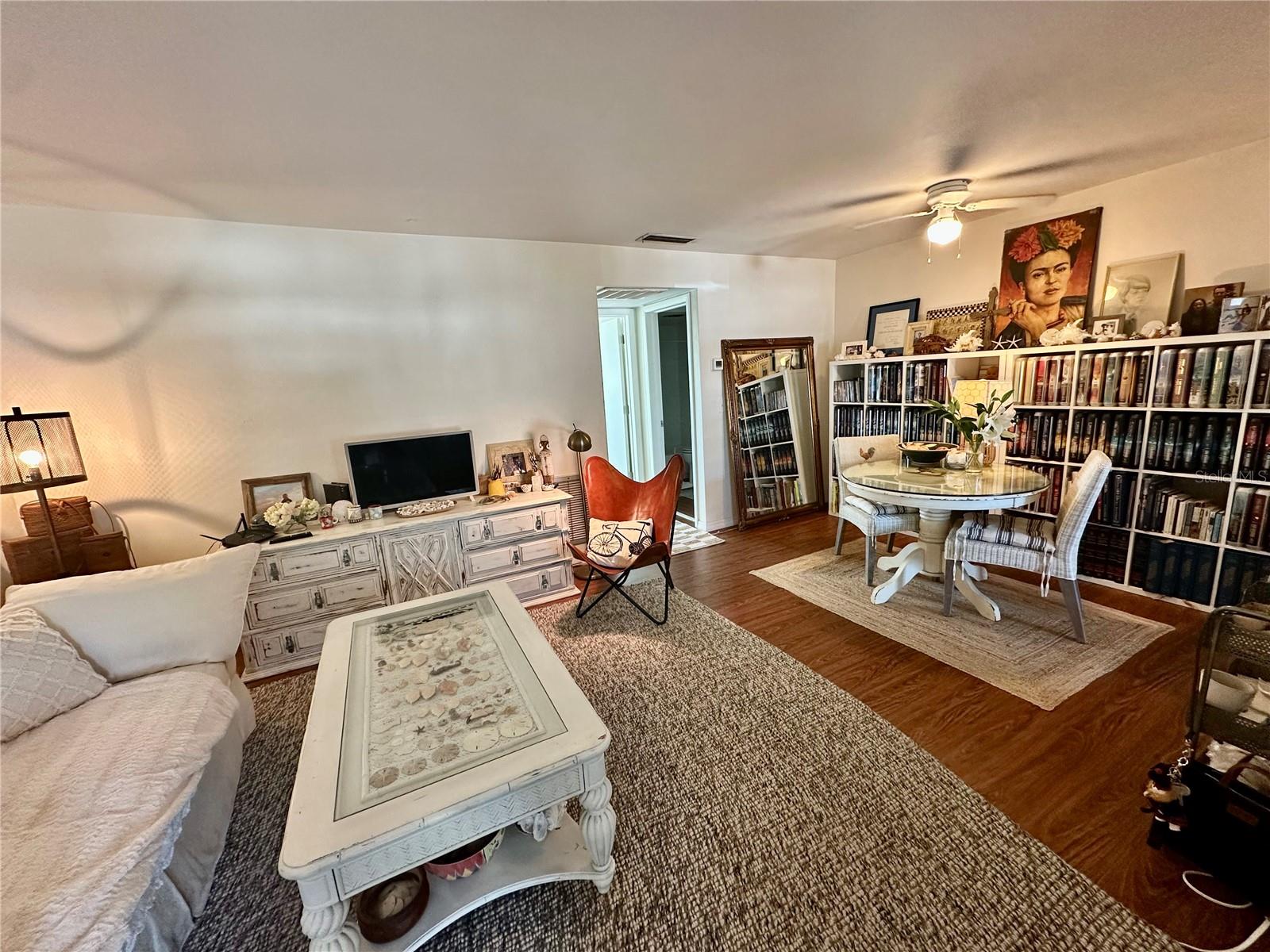 1221 DREW ST #D9 — photo 3
