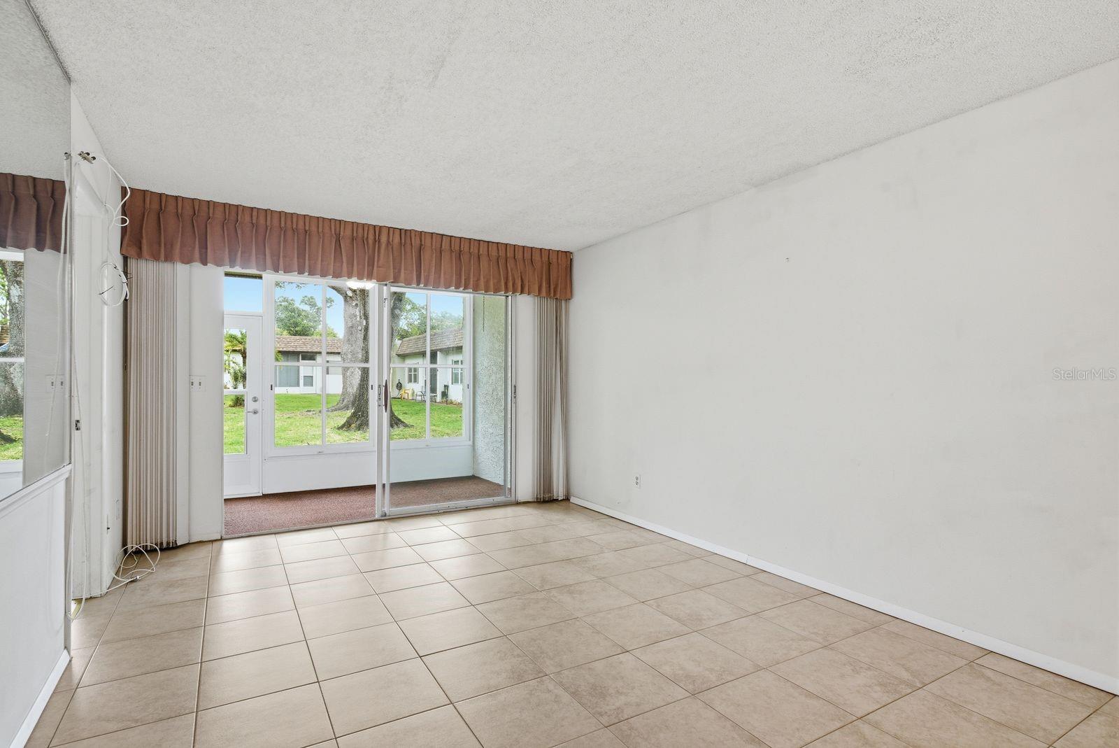 3127 MISSION GROVE DR #3127 — photo 7