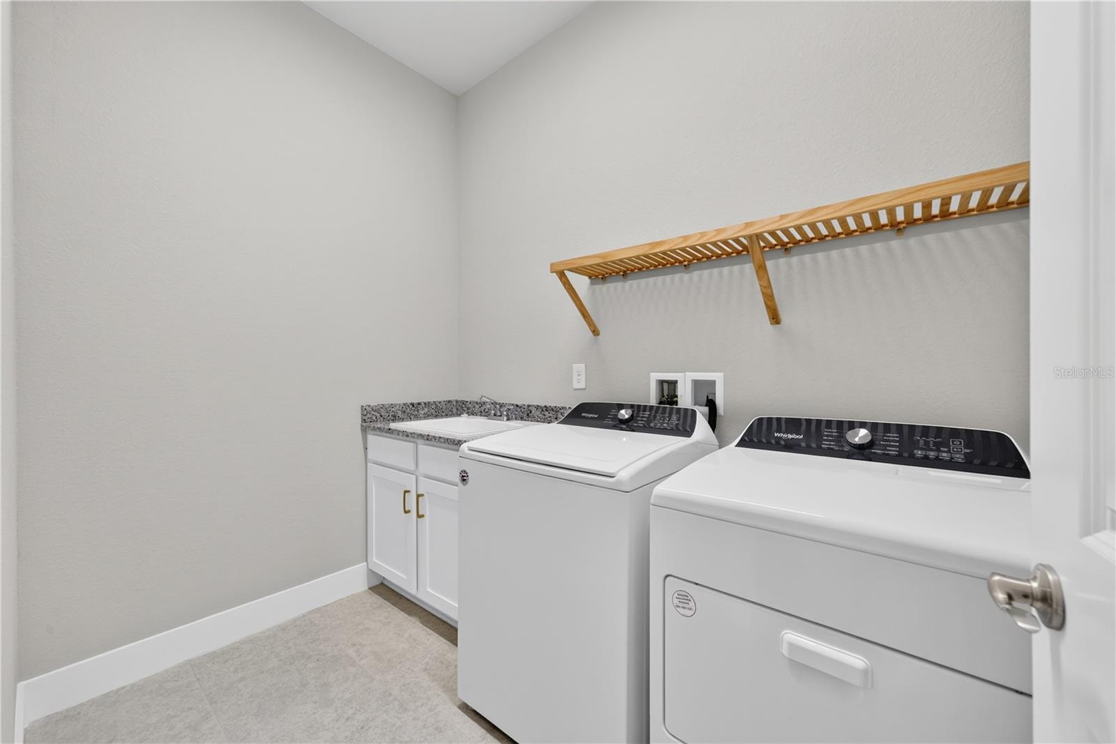8154 REDONDA LOOP — photo 49