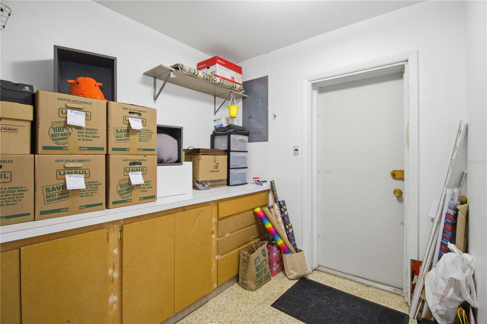 330 CROSBY CT — photo 25