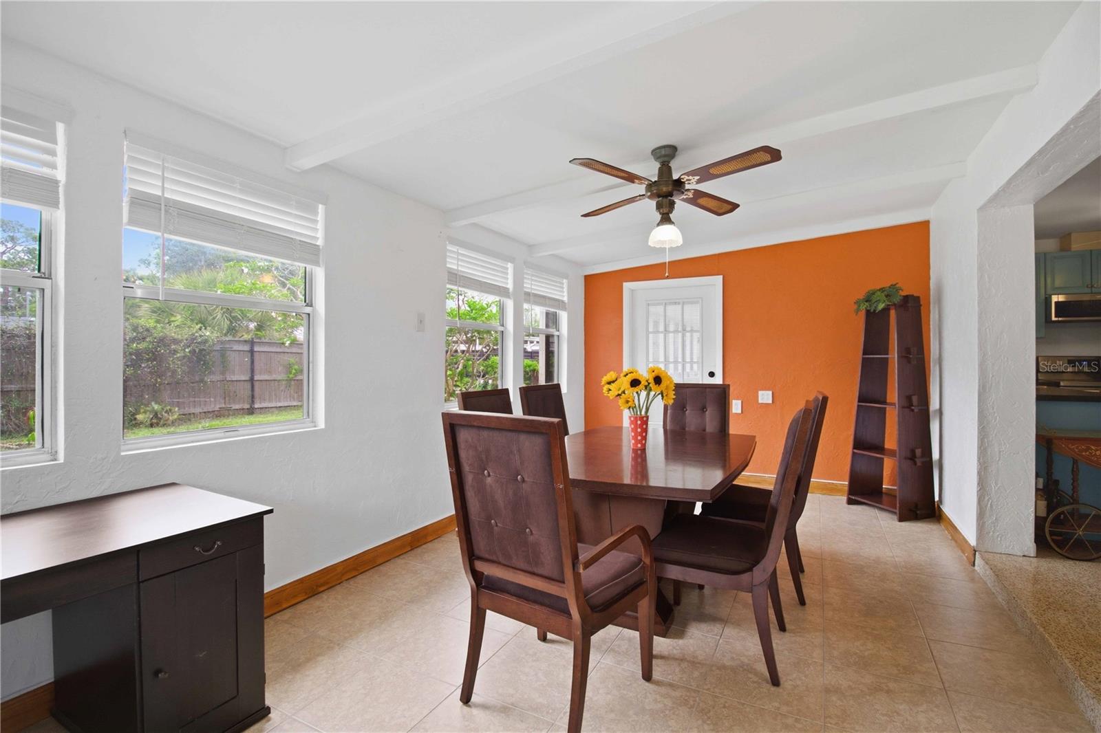 330 CROSBY CT — photo 16