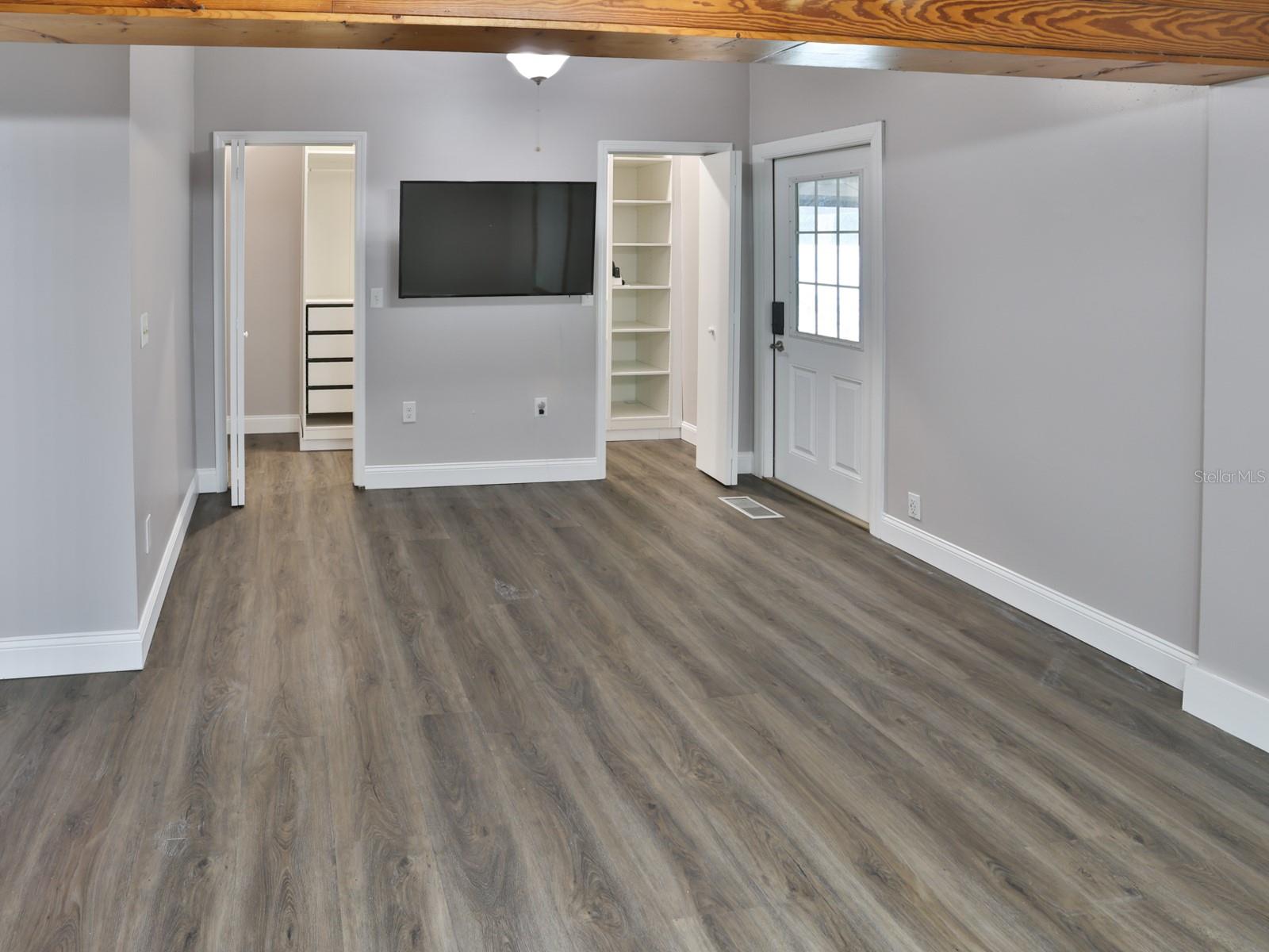 3016 N MARYLAND AVE — photo 19