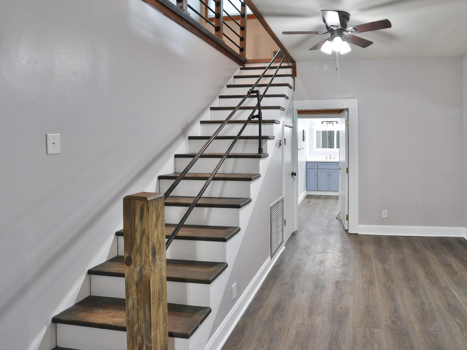 3016 N MARYLAND AVE — photo 32