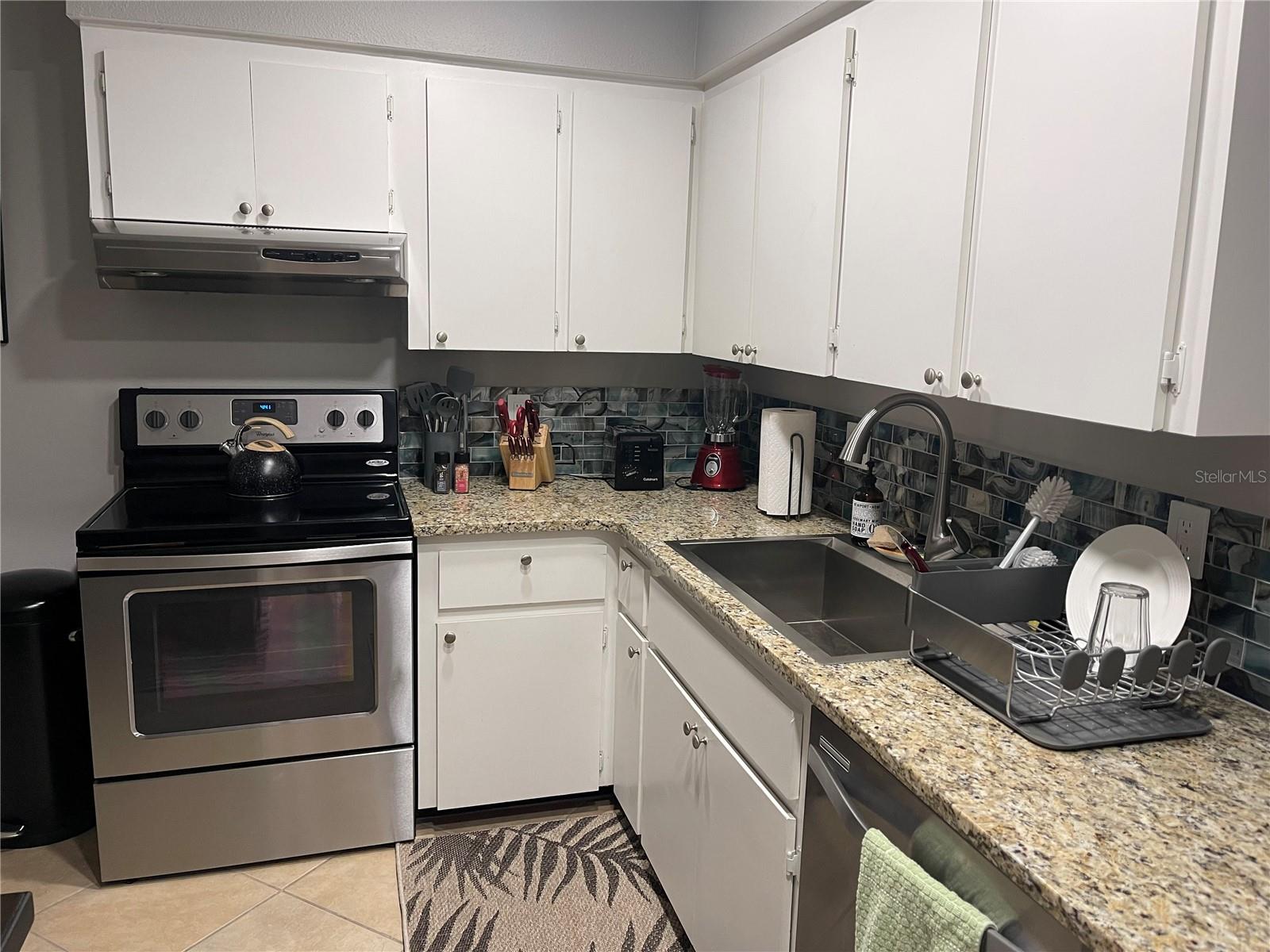 2224 BAHIA VISTA ST #E6 — photo 33