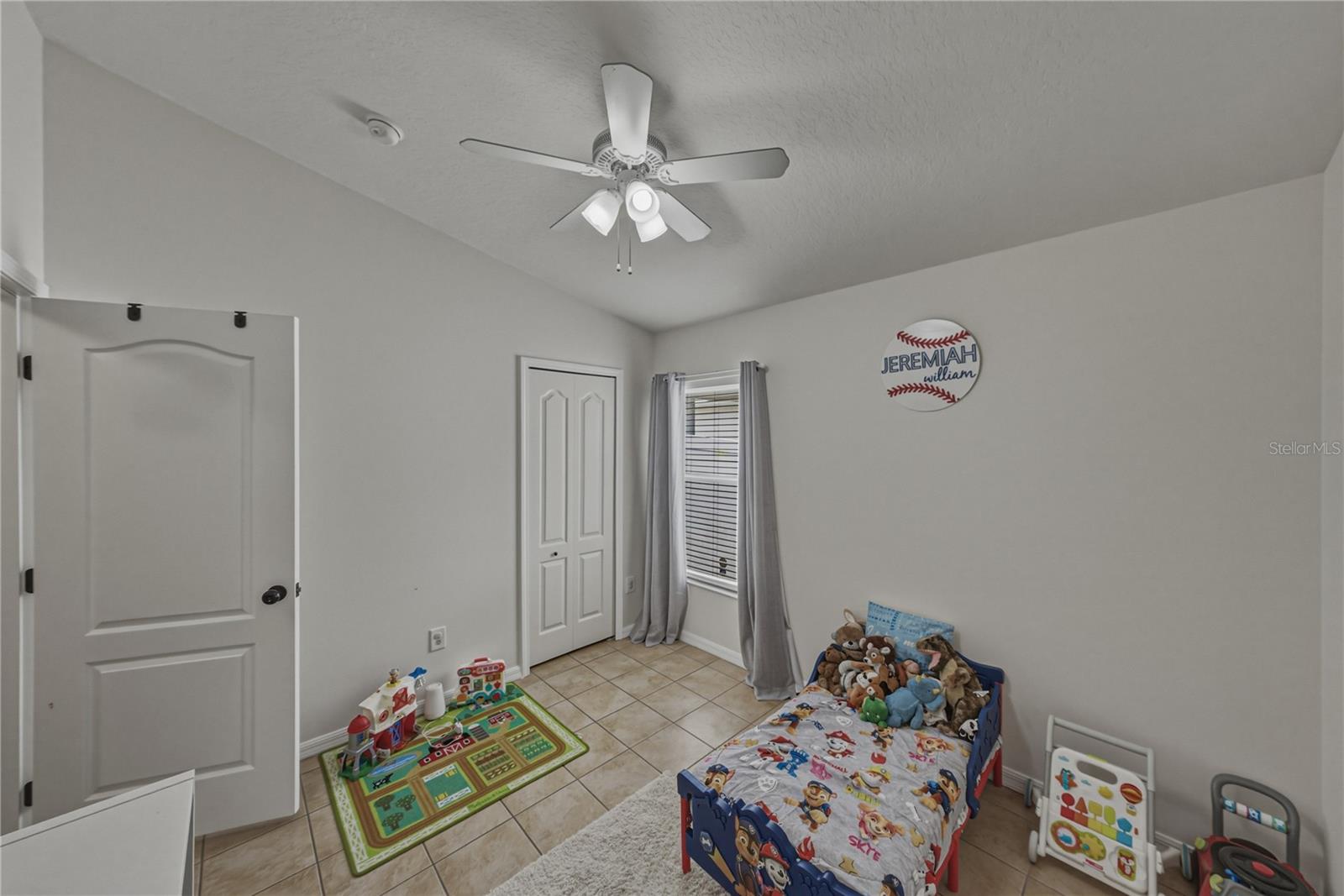 8160 CANTERBURY LAKE BLVD — photo 32