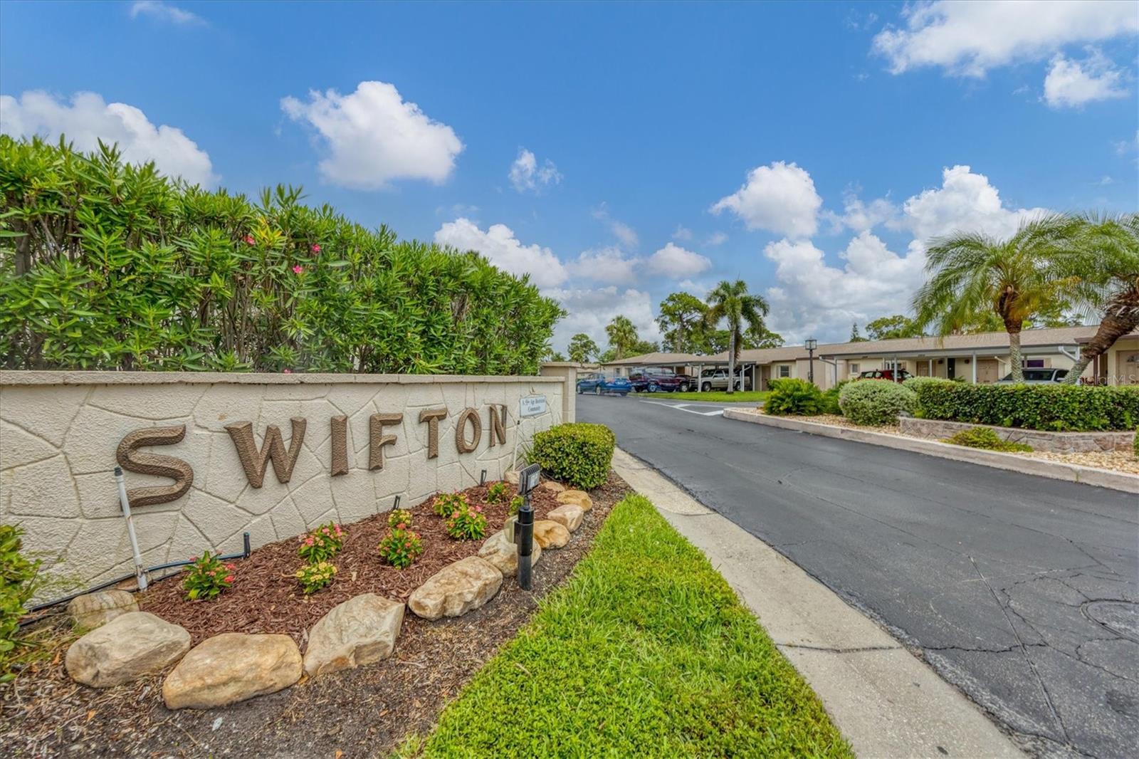 2809 SWIFTON DR #4 — photo 25