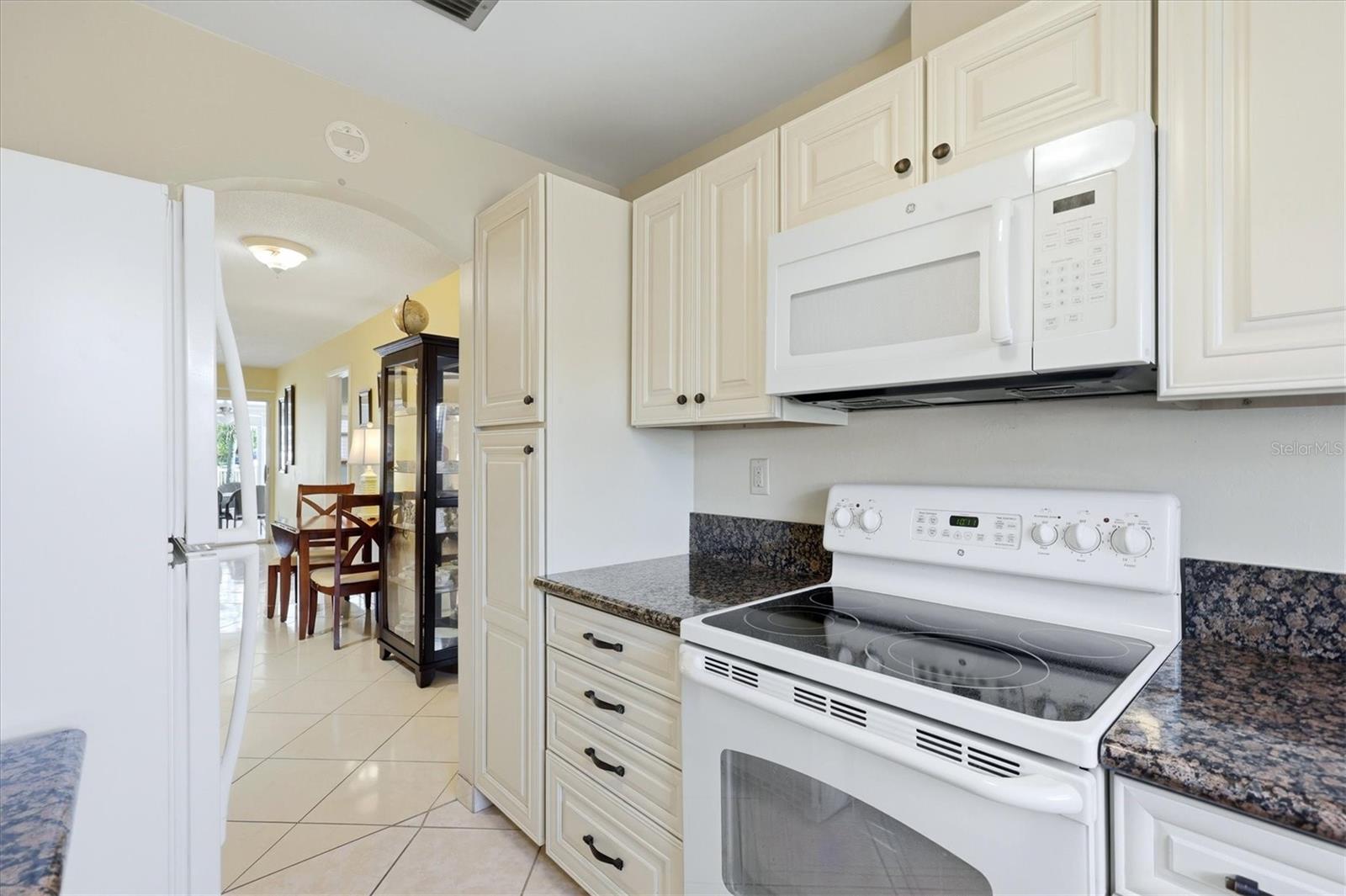 2809 SWIFTON DR #4 — photo 8