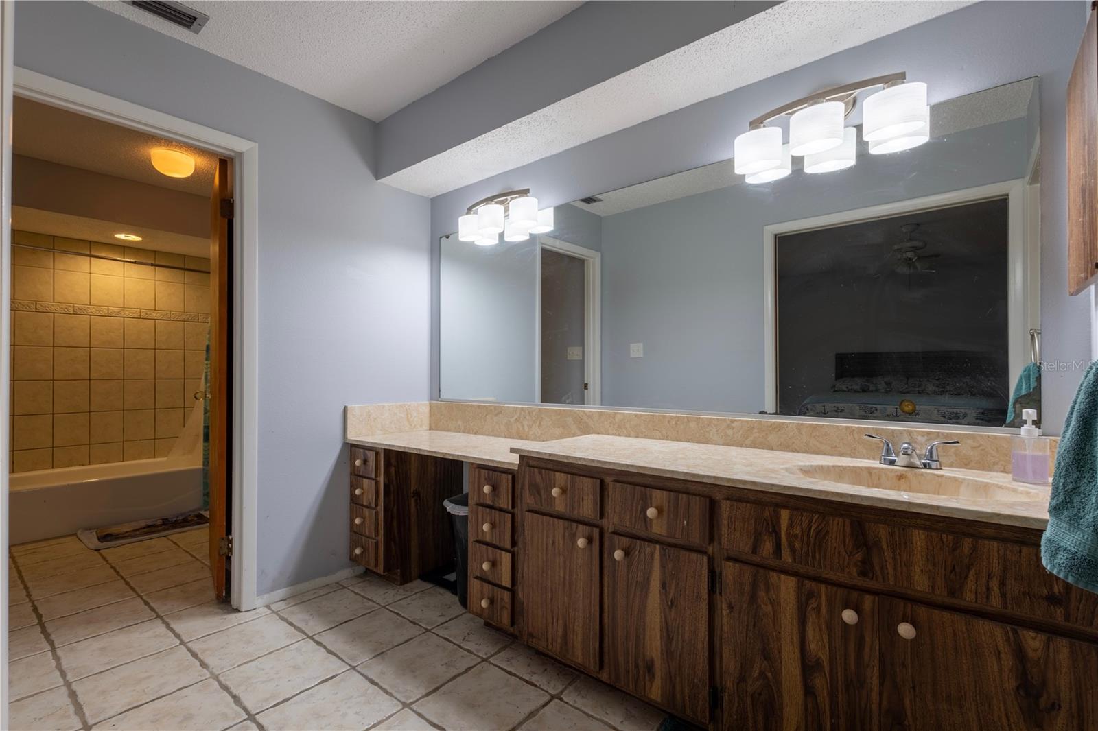 7913 PINEGLEN CT #34 — photo 14