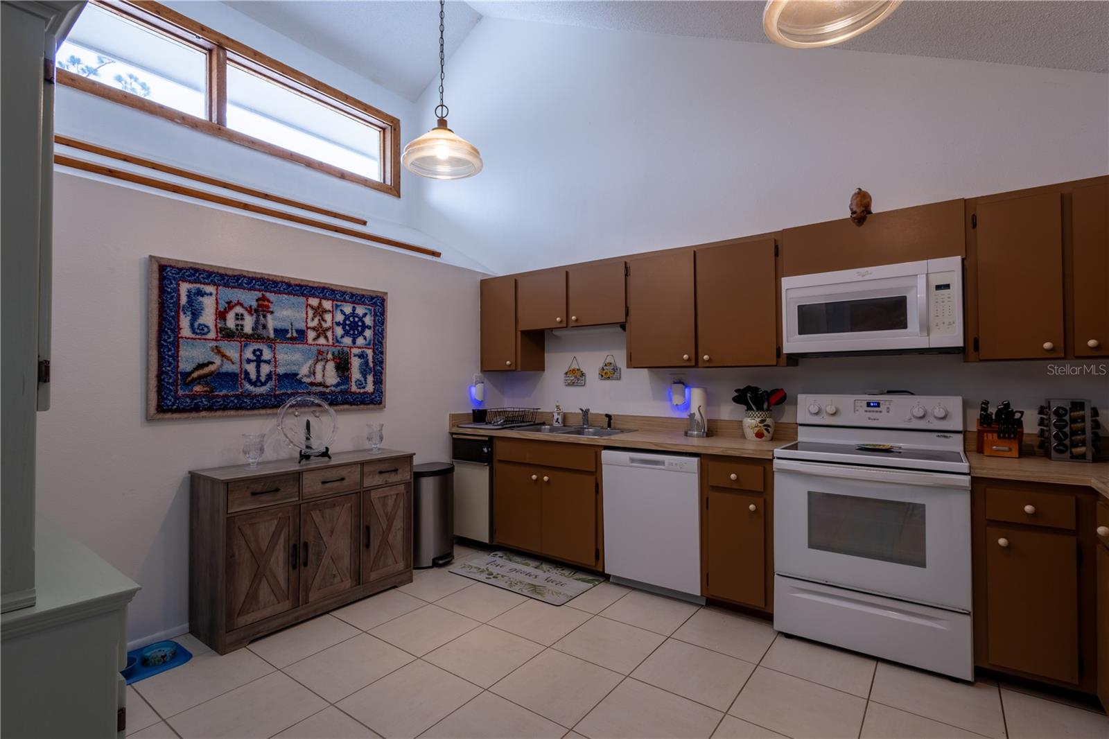 7913 PINEGLEN CT #34 — photo 2