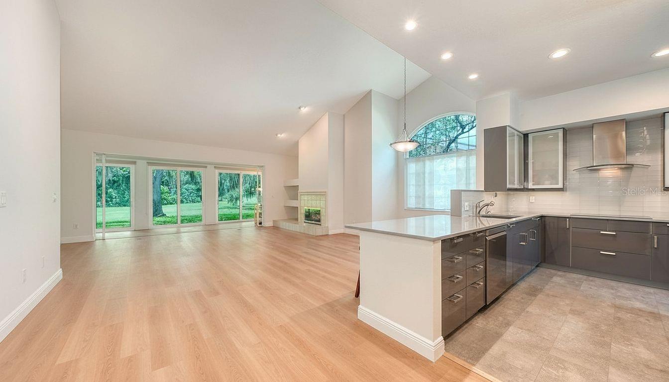 4004 PENSHURST PARK — photo 3
