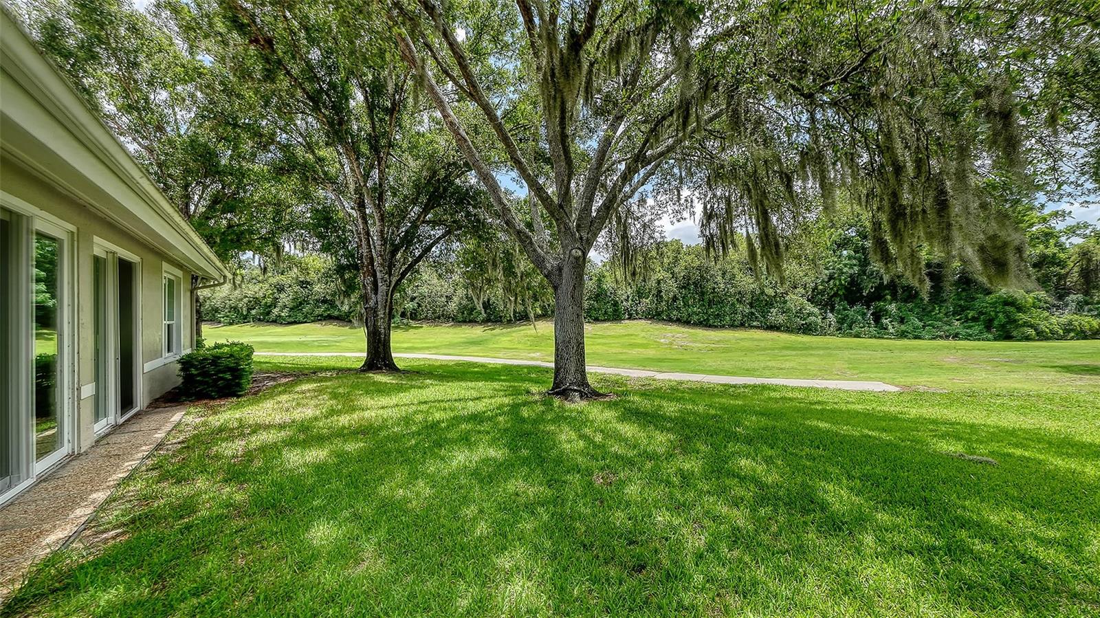 4004 PENSHURST PARK — photo 15