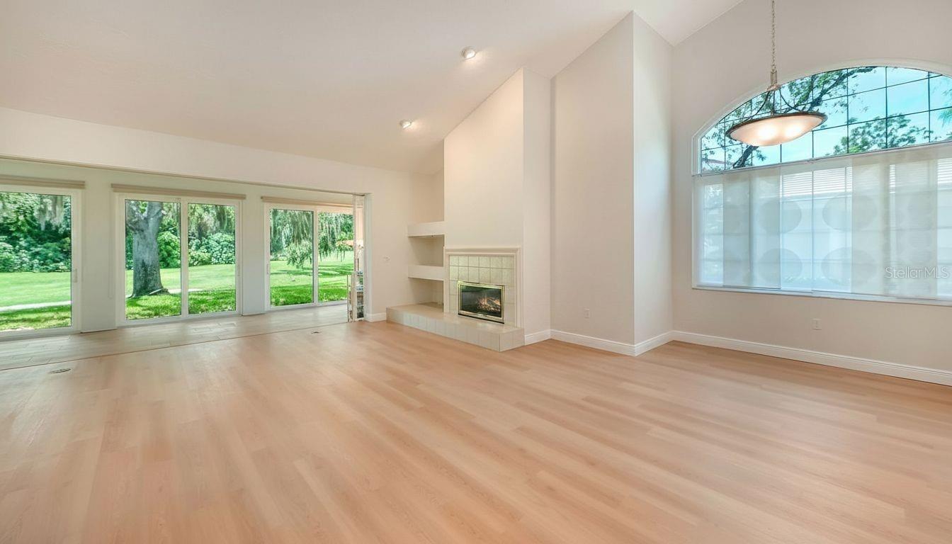 4004 PENSHURST PARK — photo 13