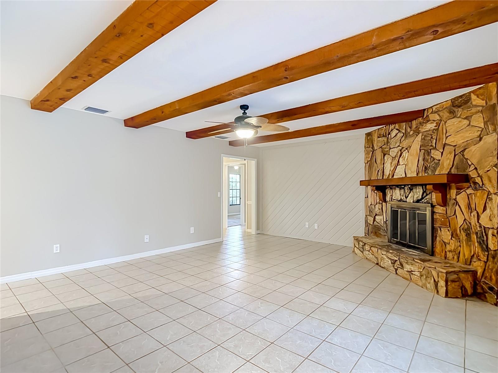 12721 N ARMENIA AVE — photo 26