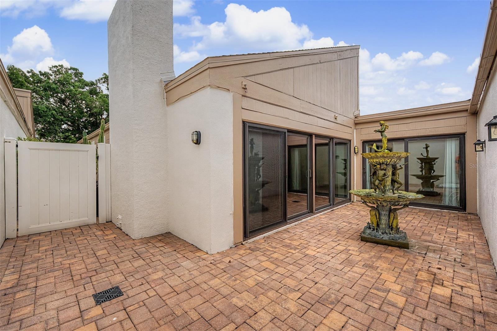 360 S WOODLANDS DR — photo 29