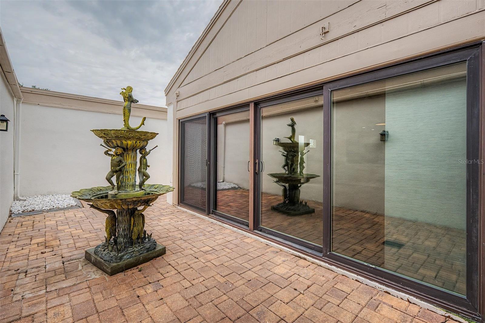 360 S WOODLANDS DR — photo 28