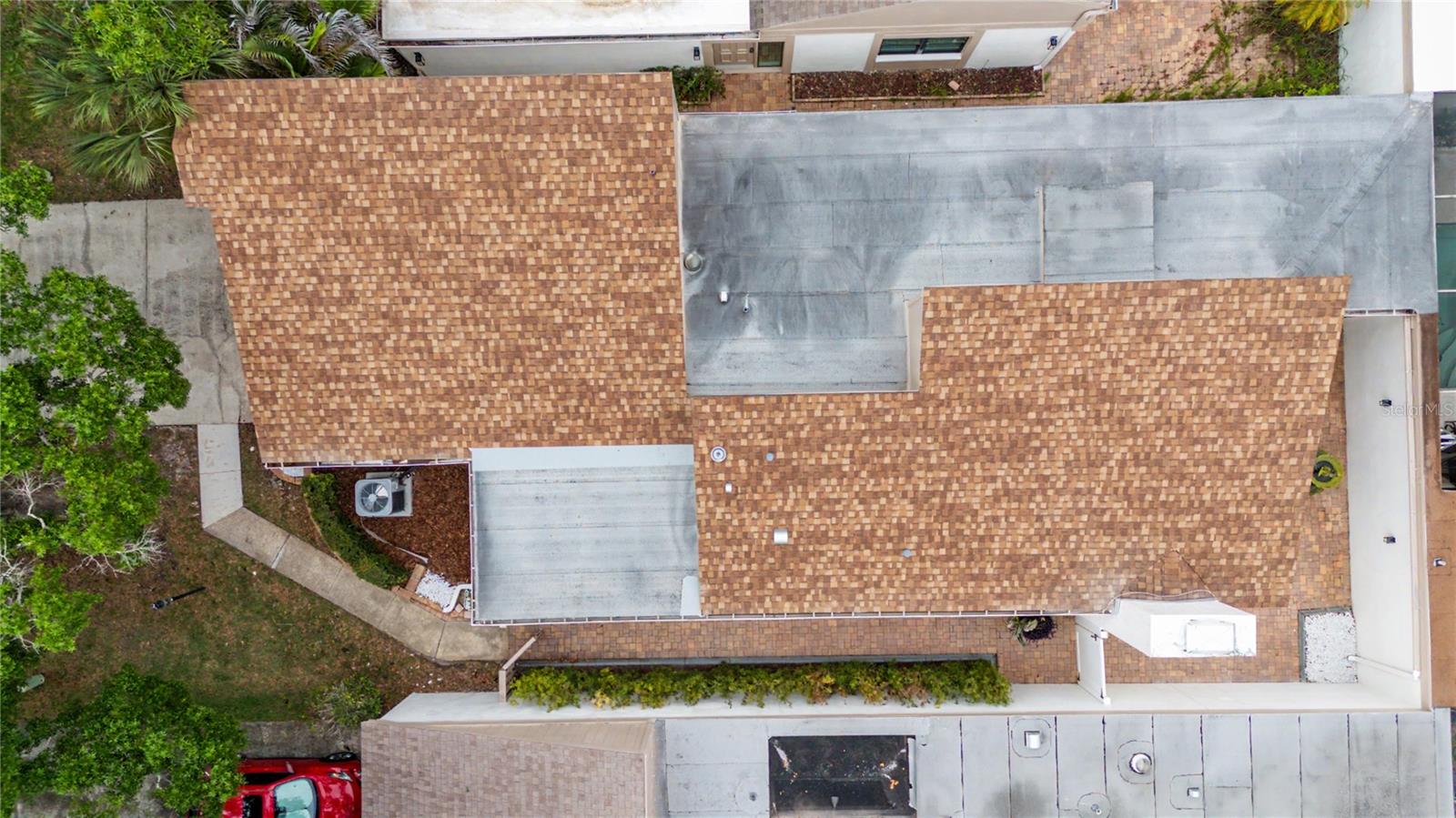 360 S WOODLANDS DR — photo 33