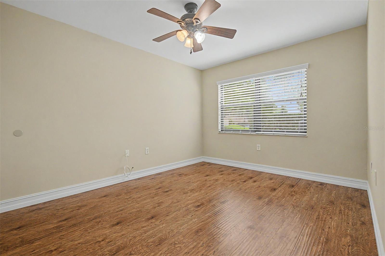 360 S WOODLANDS DR — photo 24