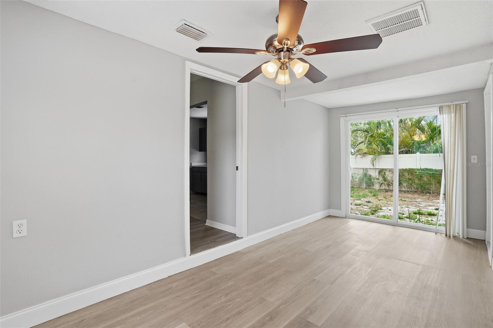 3003 N ADAMS ST — photo 11