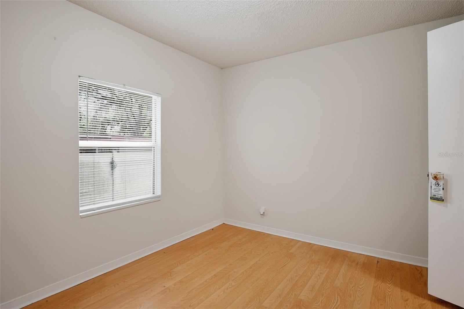 1510 E NAVAJO AVE — photo 15