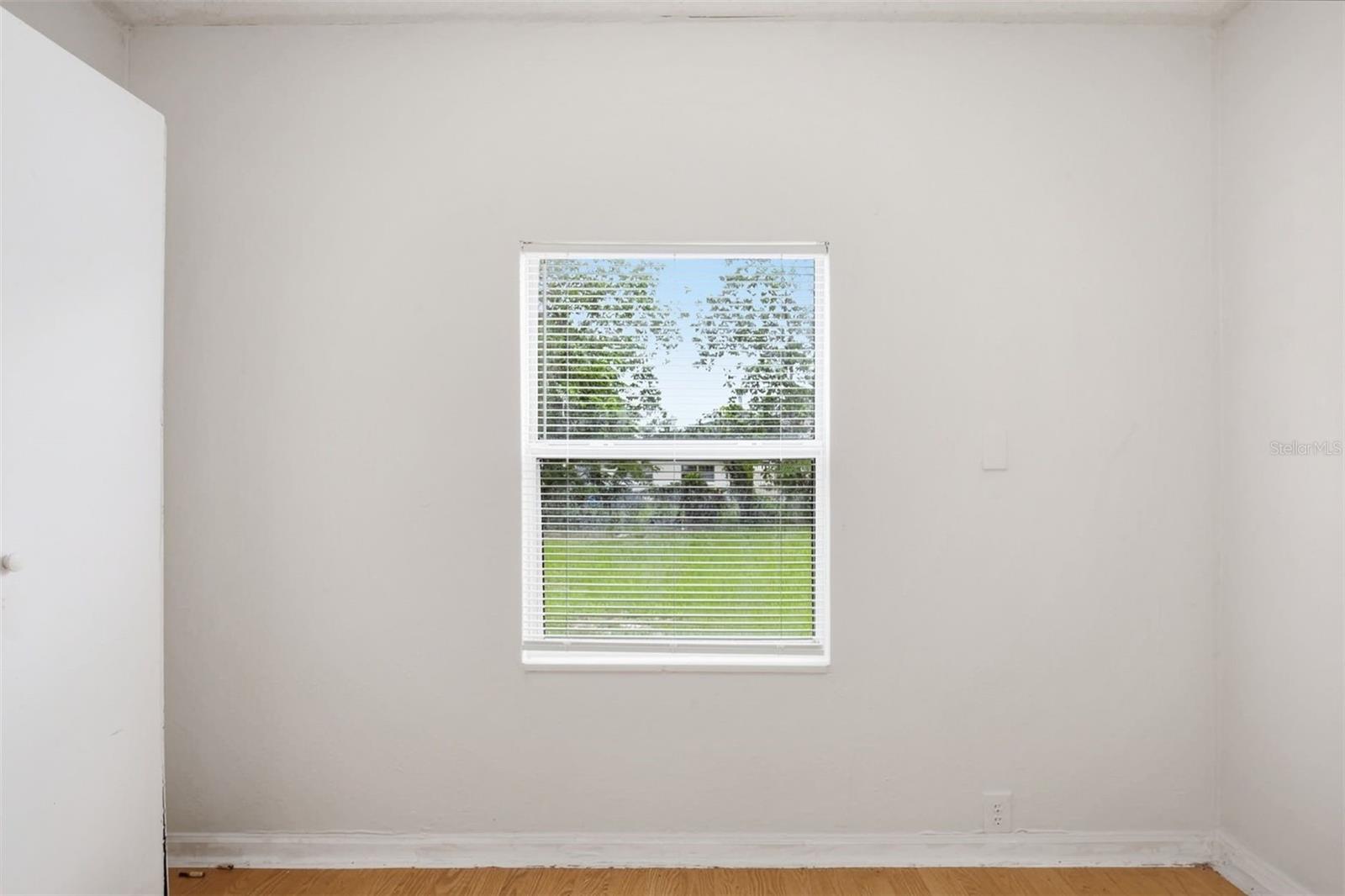 1510 E NAVAJO AVE — photo 19