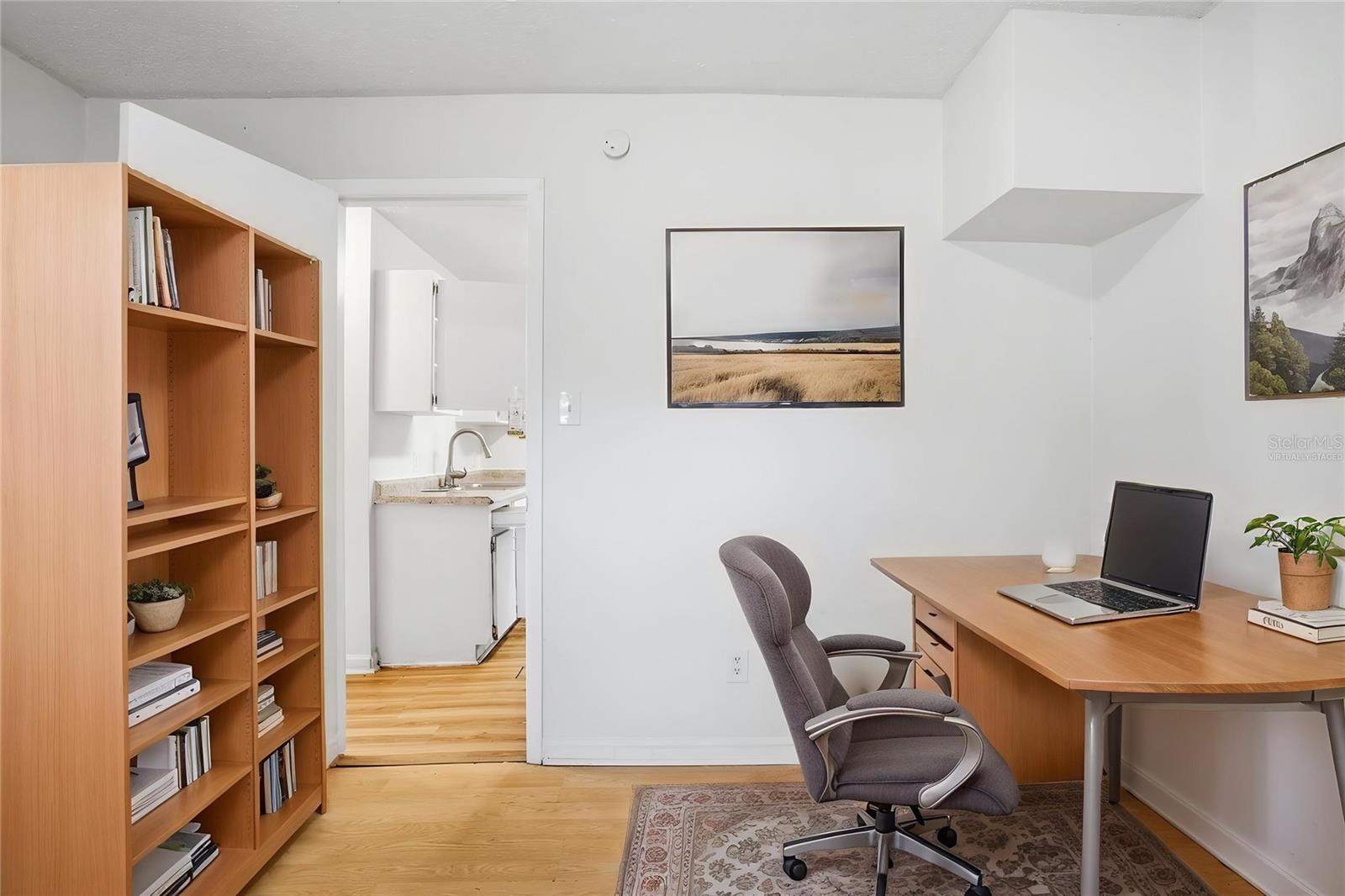 1510 E NAVAJO AVE — photo 4