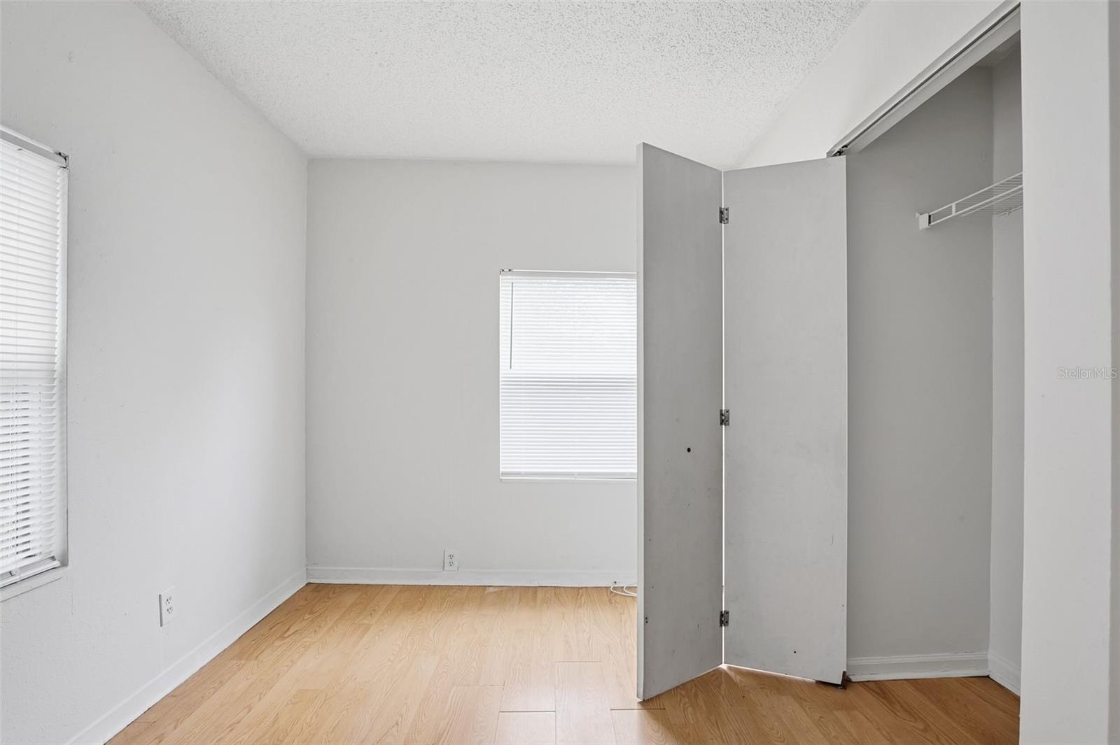 1510 E NAVAJO AVE — photo 17