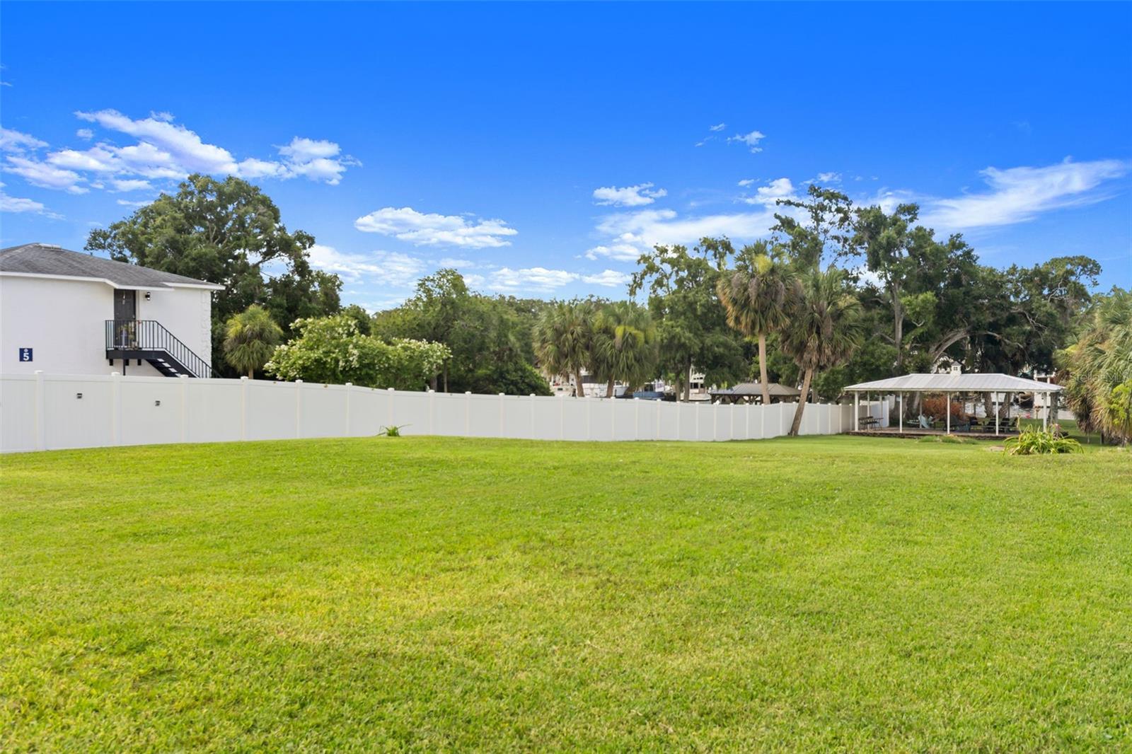 920 ALICIA AVE — photo 32