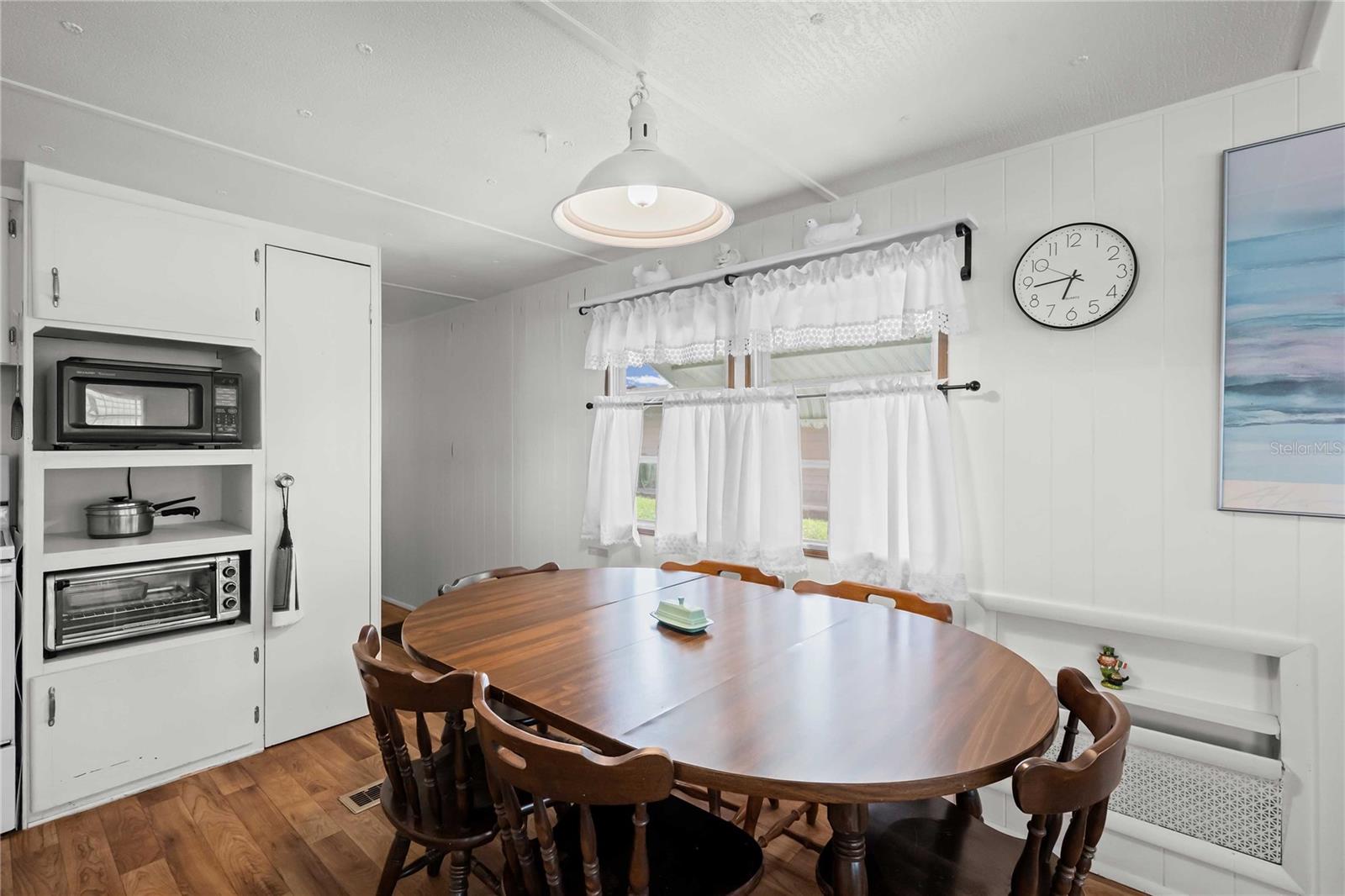 5238 BETMAR DR — photo 9