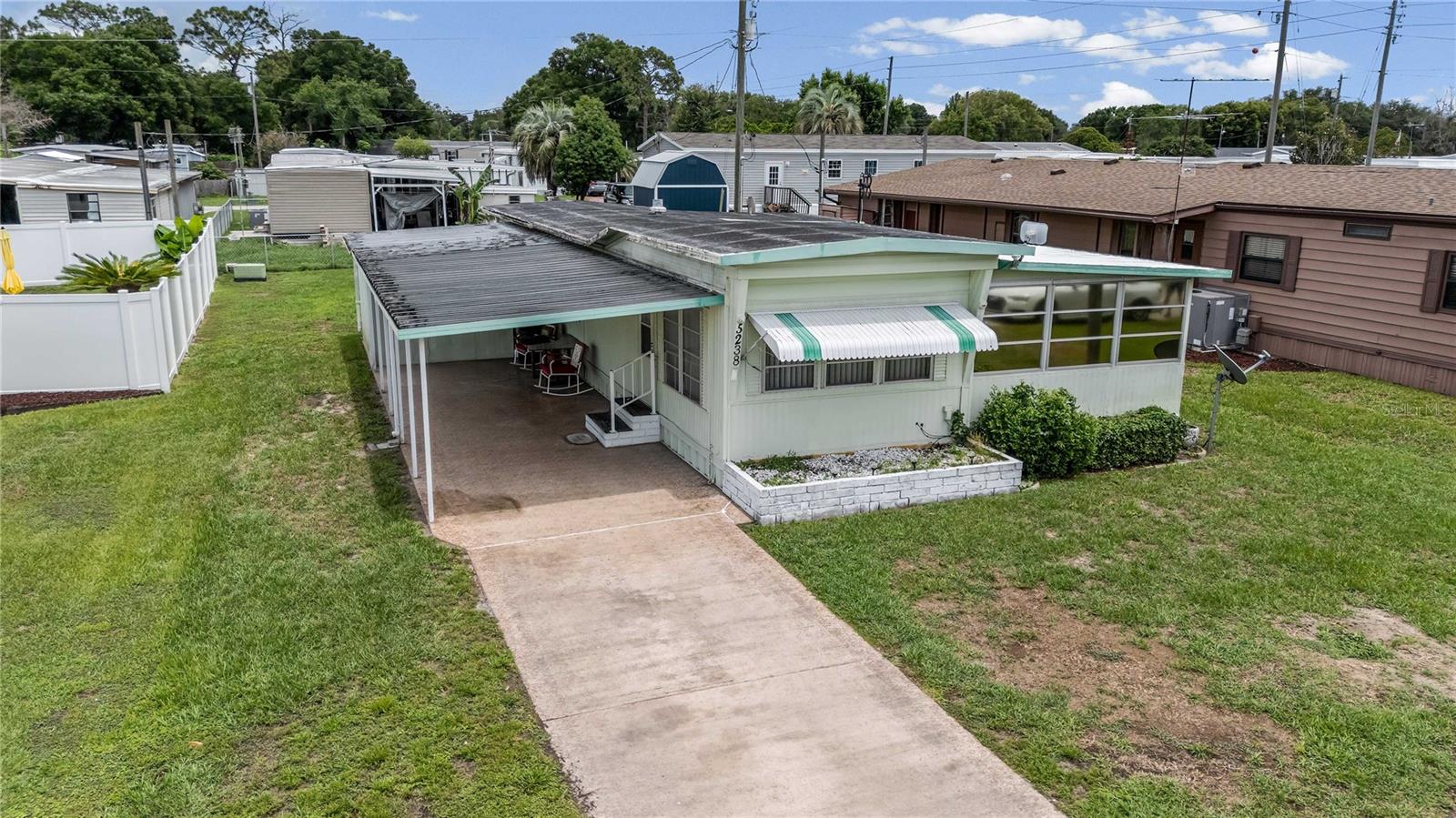 5238 BETMAR DR — photo 4