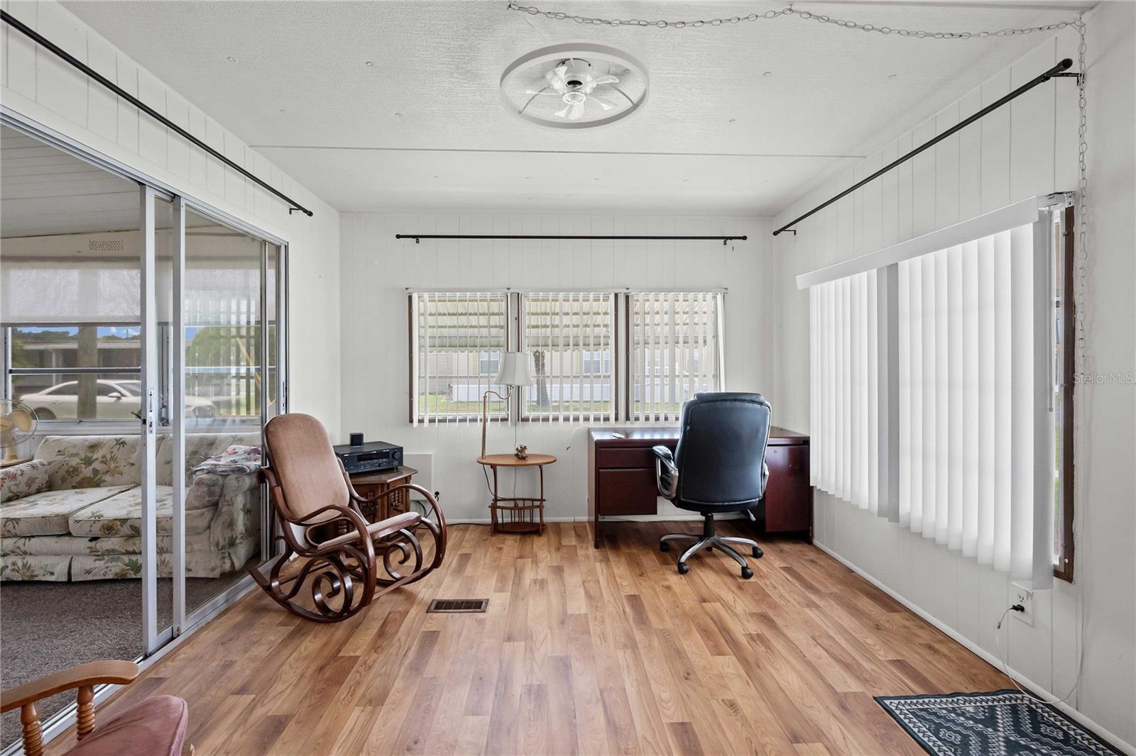 5238 BETMAR DR — photo 11
