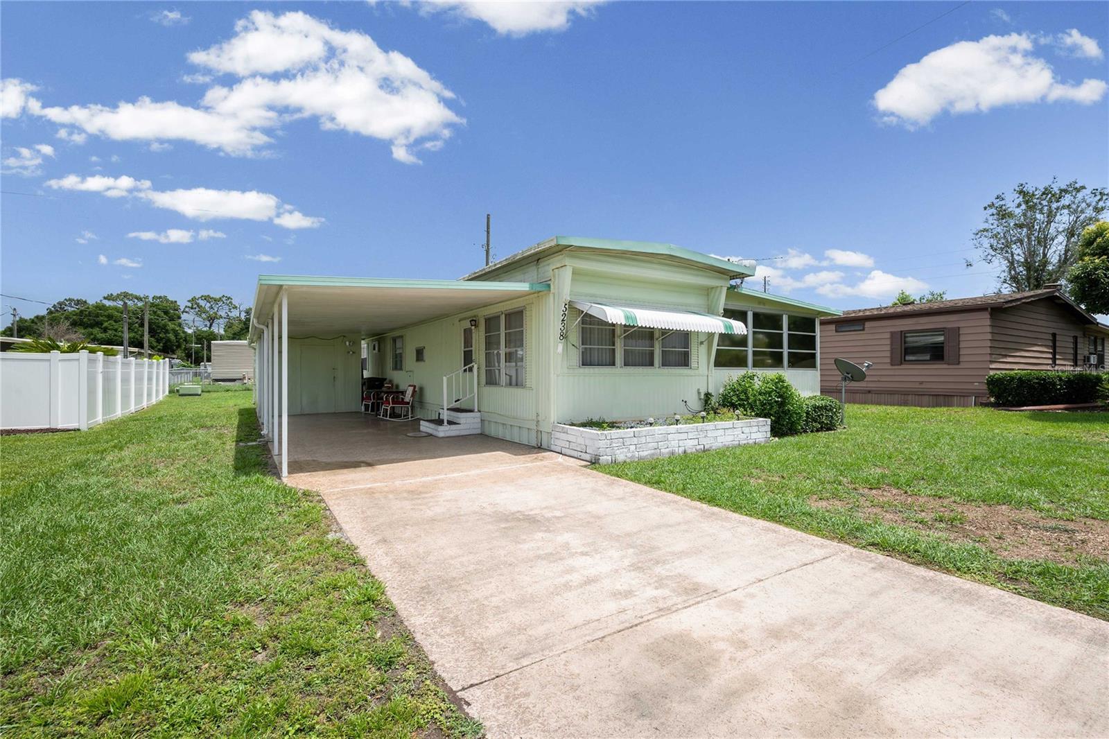 5238 BETMAR DR — photo 5
