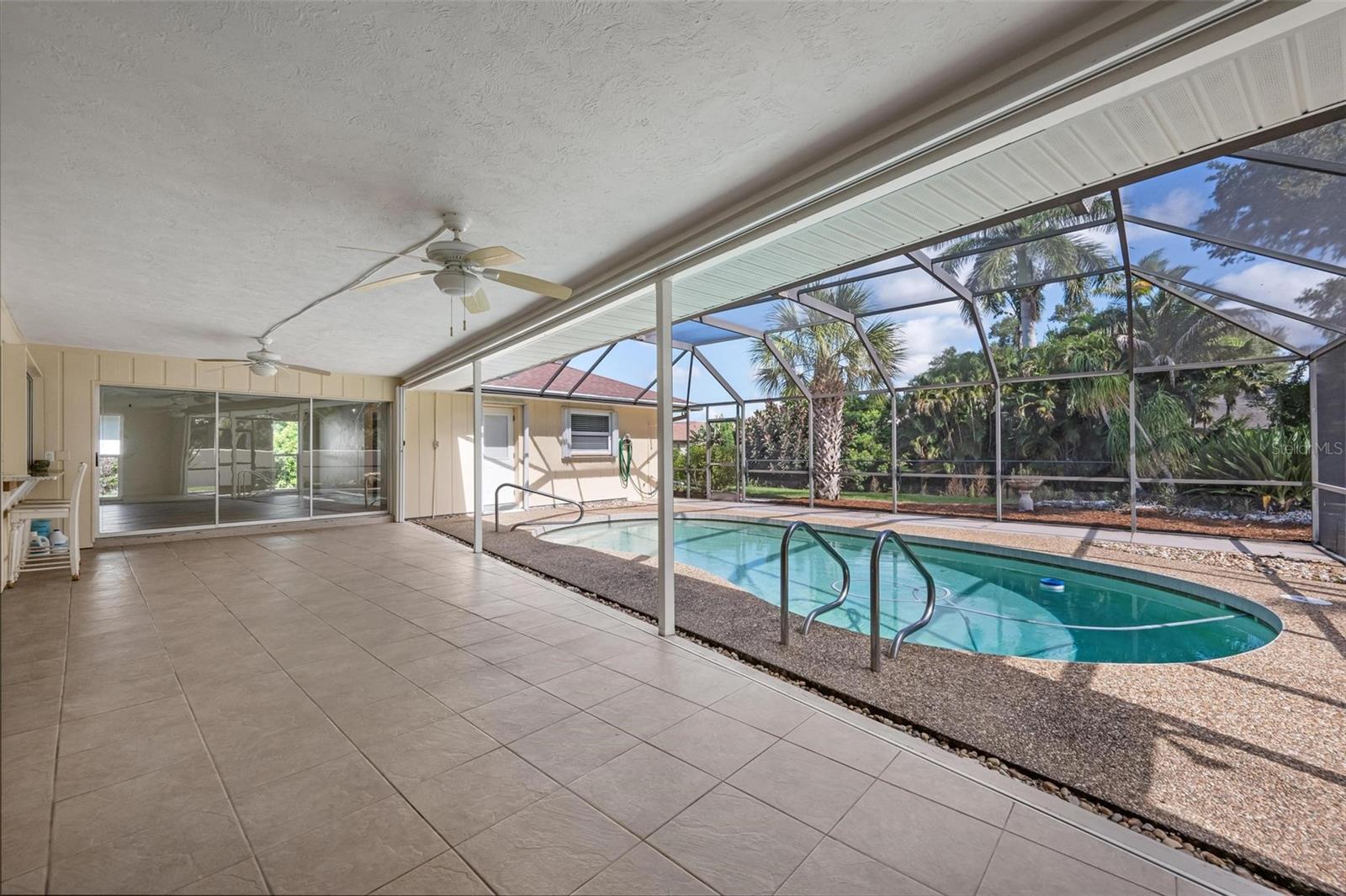 1011 PINE FOREST CT — photo 37