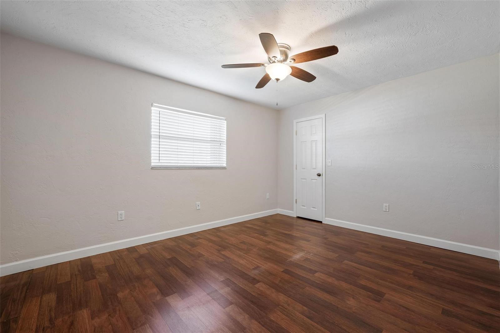 1011 PINE FOREST CT — photo 28