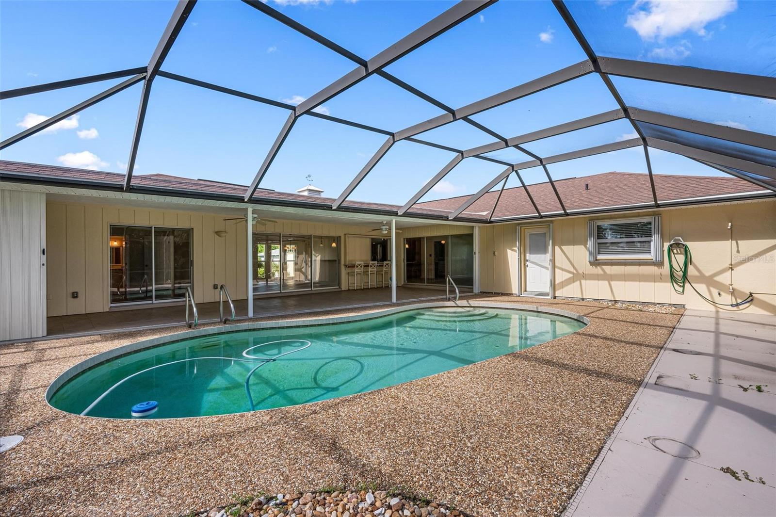 1011 PINE FOREST CT — photo 41