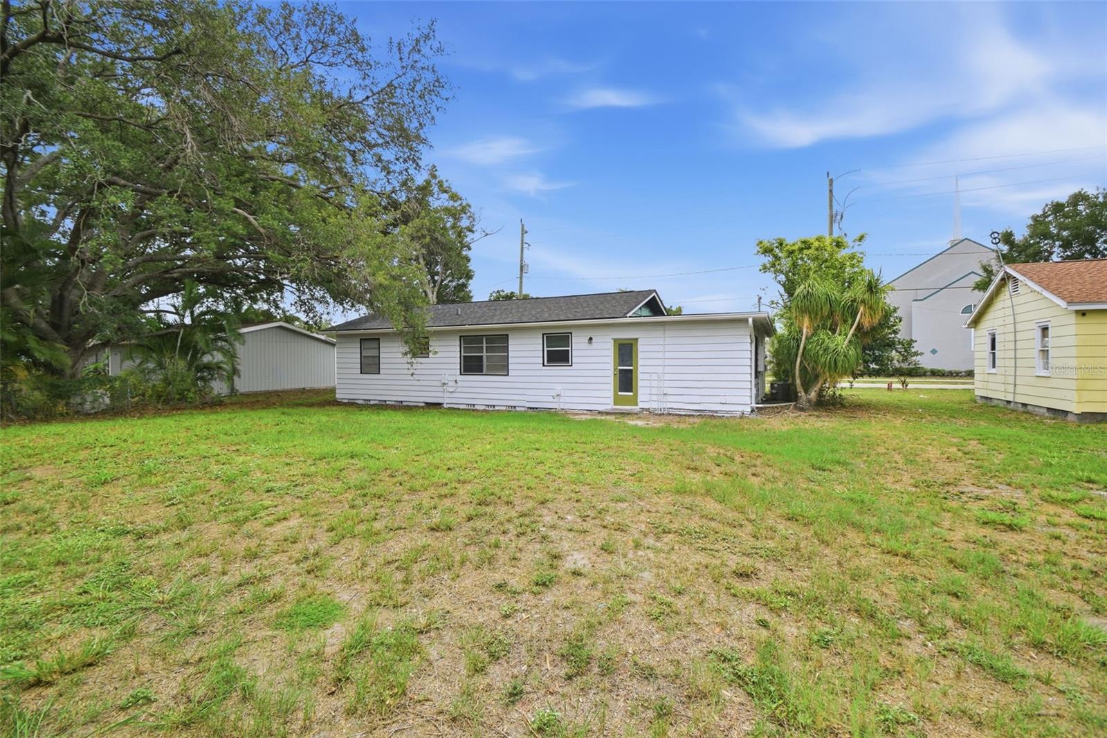 2817 HAWTHORNE ST — photo 45