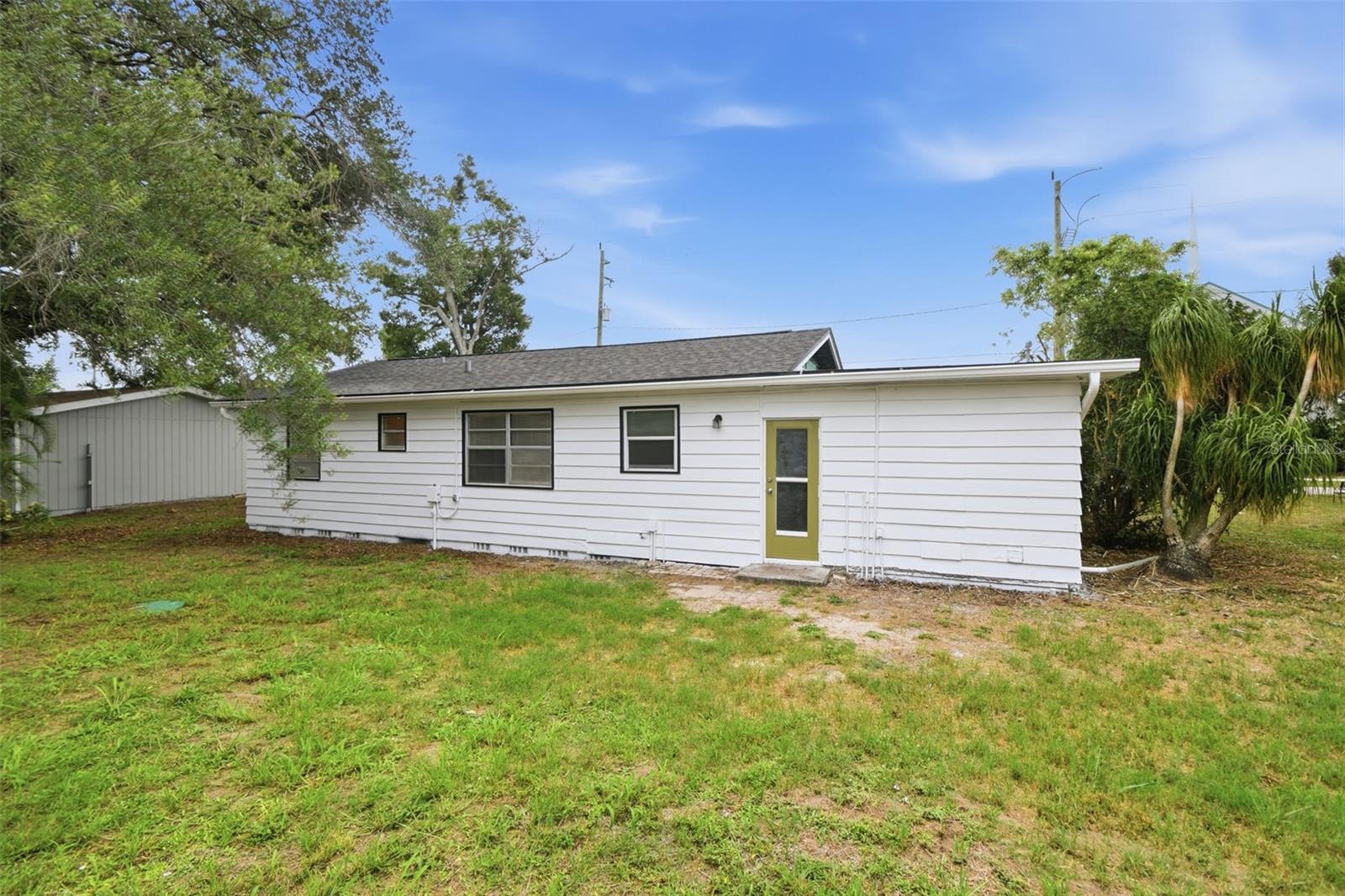2817 HAWTHORNE ST — photo 44