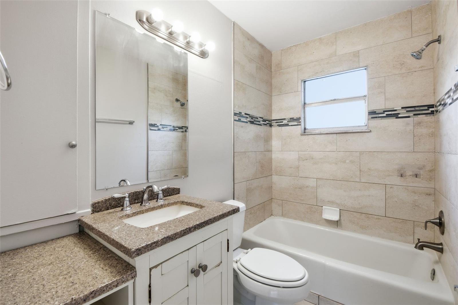 2817 HAWTHORNE ST — photo 39