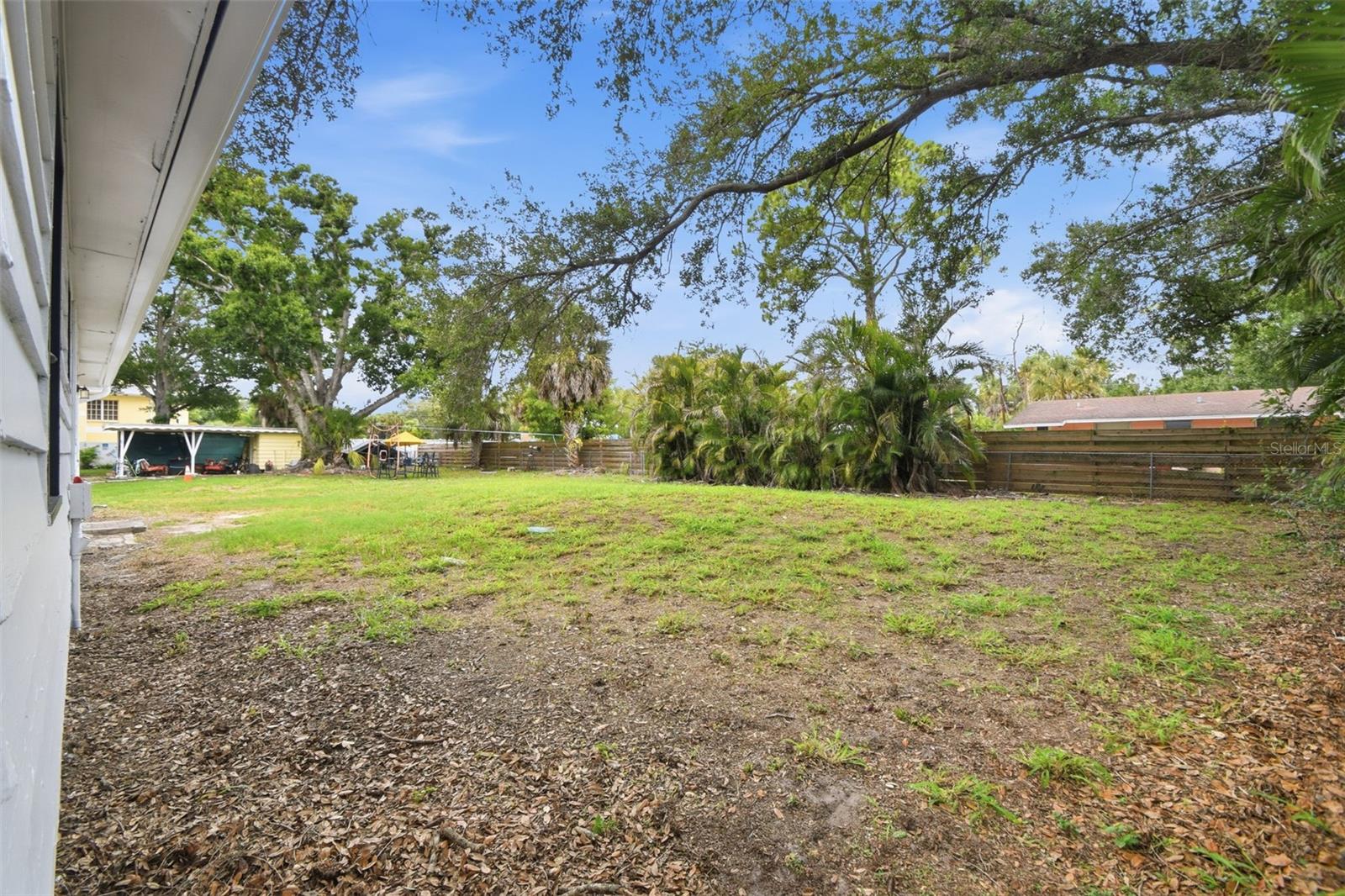 2817 HAWTHORNE ST — photo 41